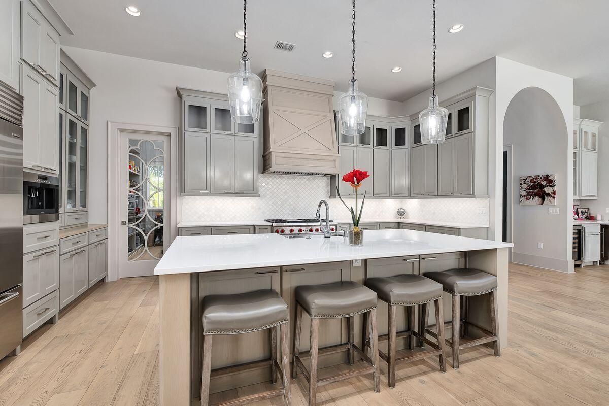 REGATTA BAY - Residential