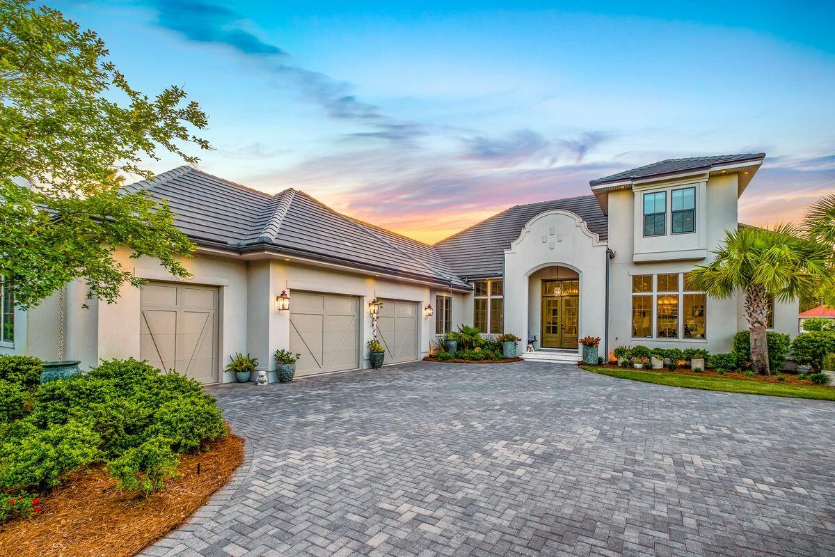 REGATTA BAY - Residential