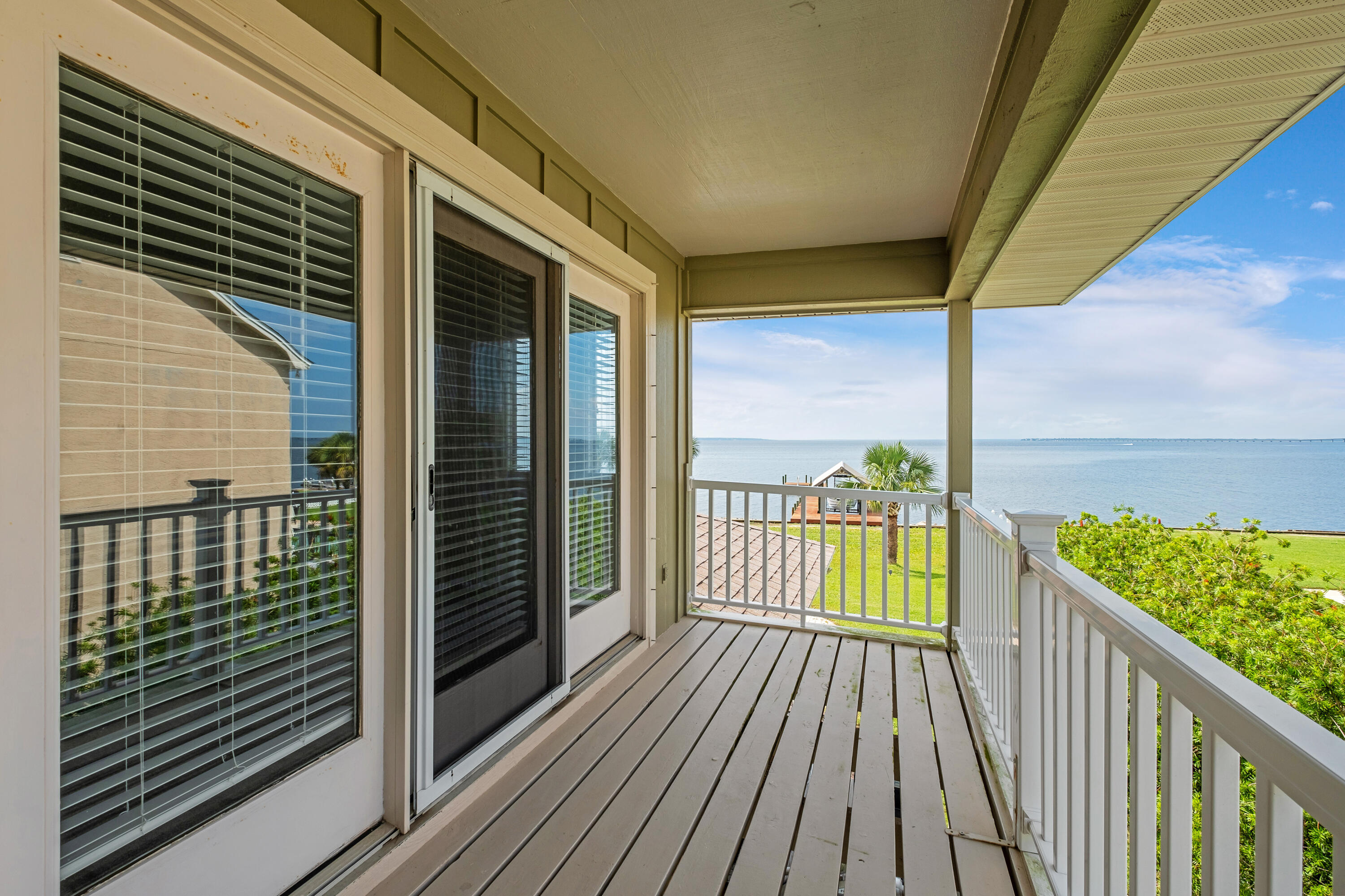 WHISPER BAY 6TH ADDN - Residential