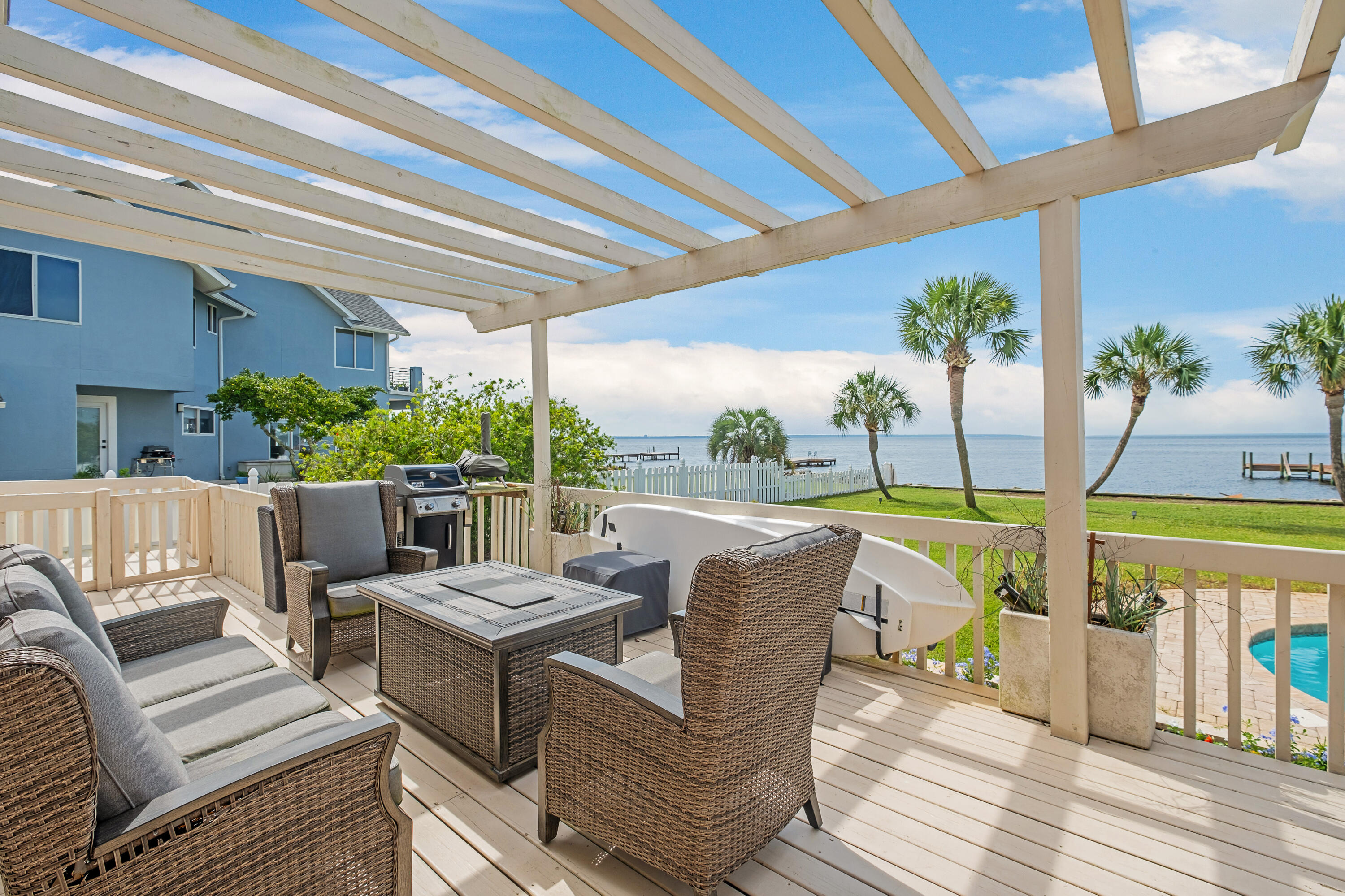 WHISPER BAY 6TH ADDN - Residential