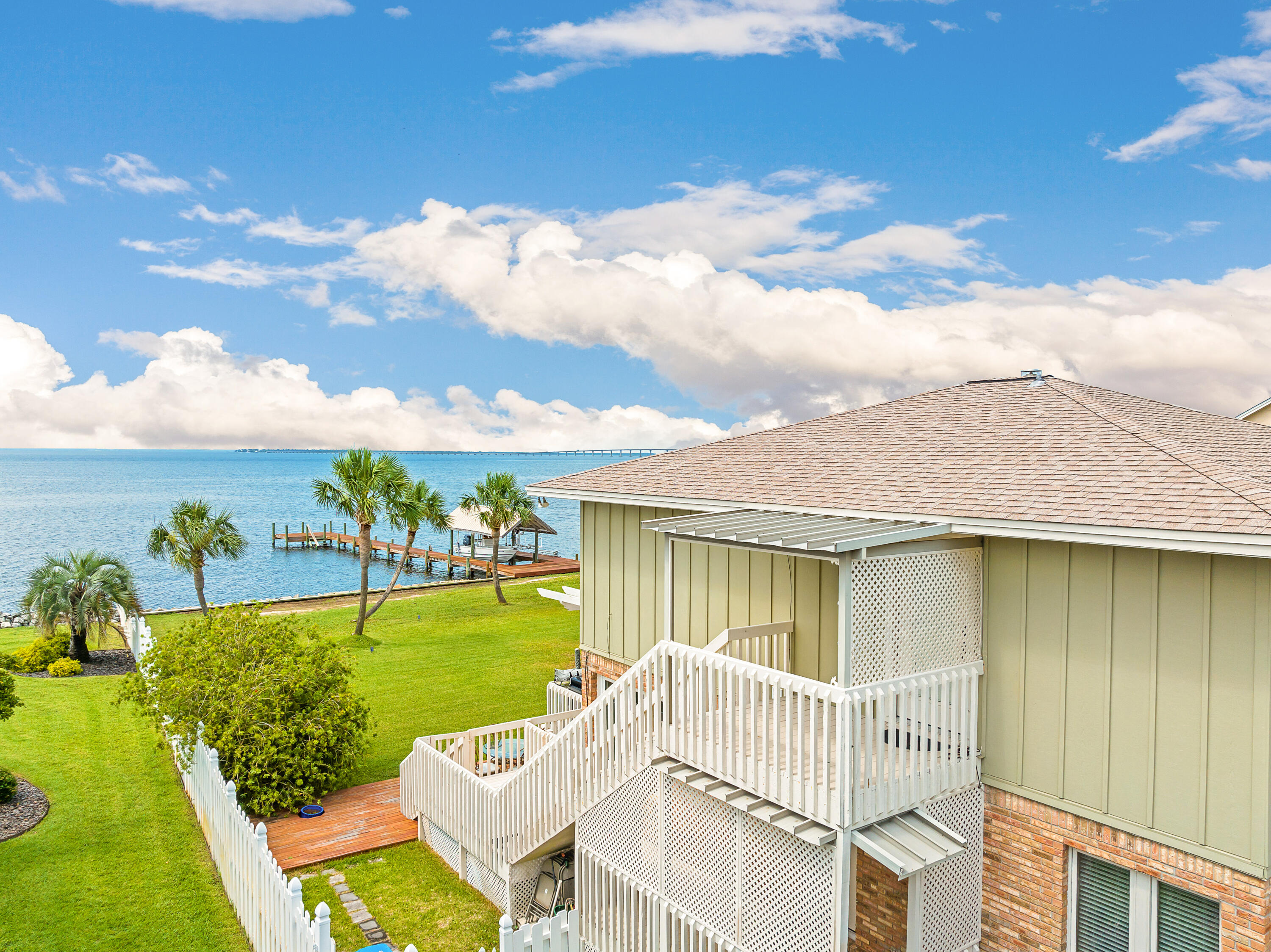 WHISPER BAY 6TH ADDN - Residential
