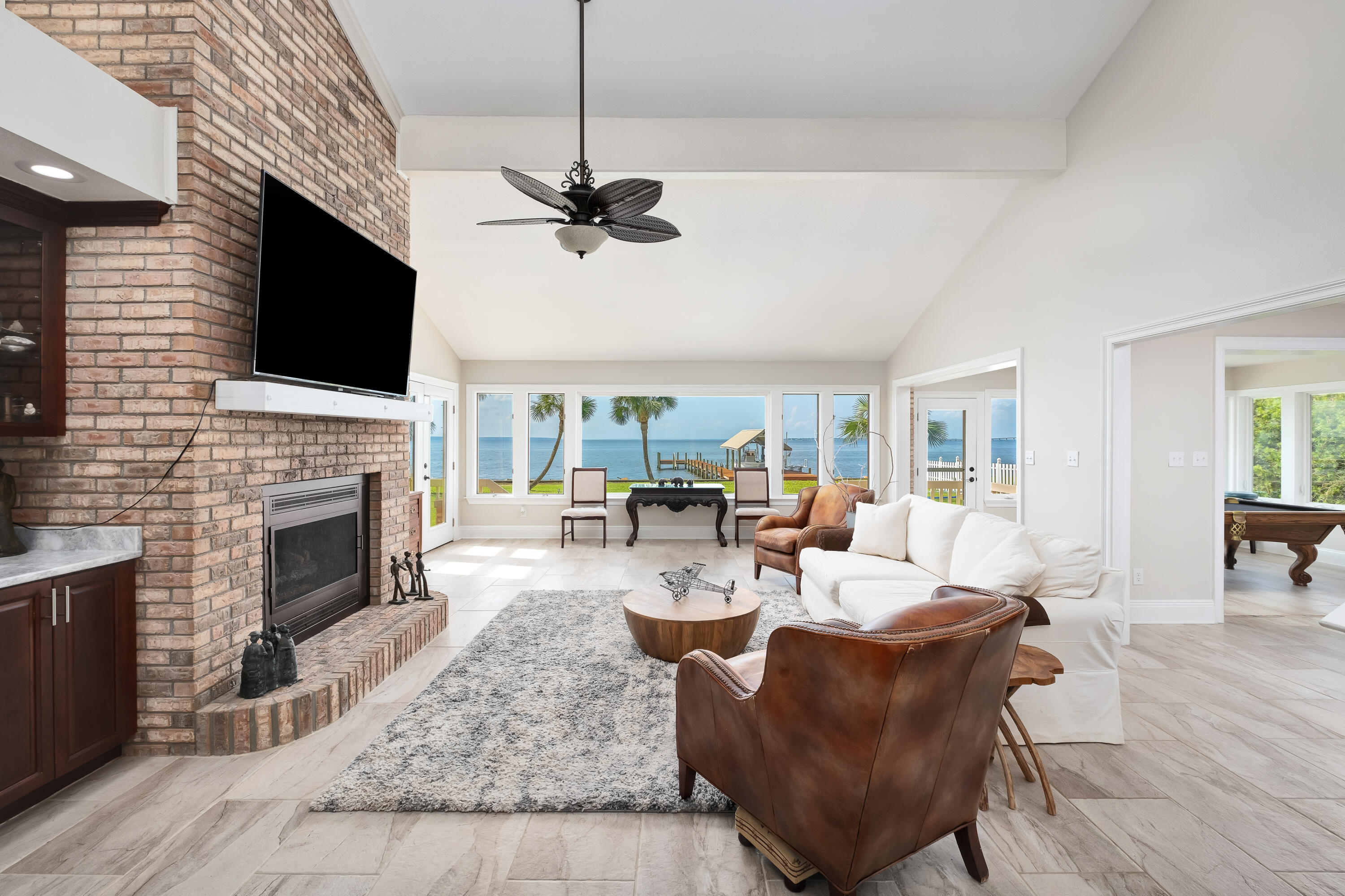 WHISPER BAY 6TH ADDN - Residential