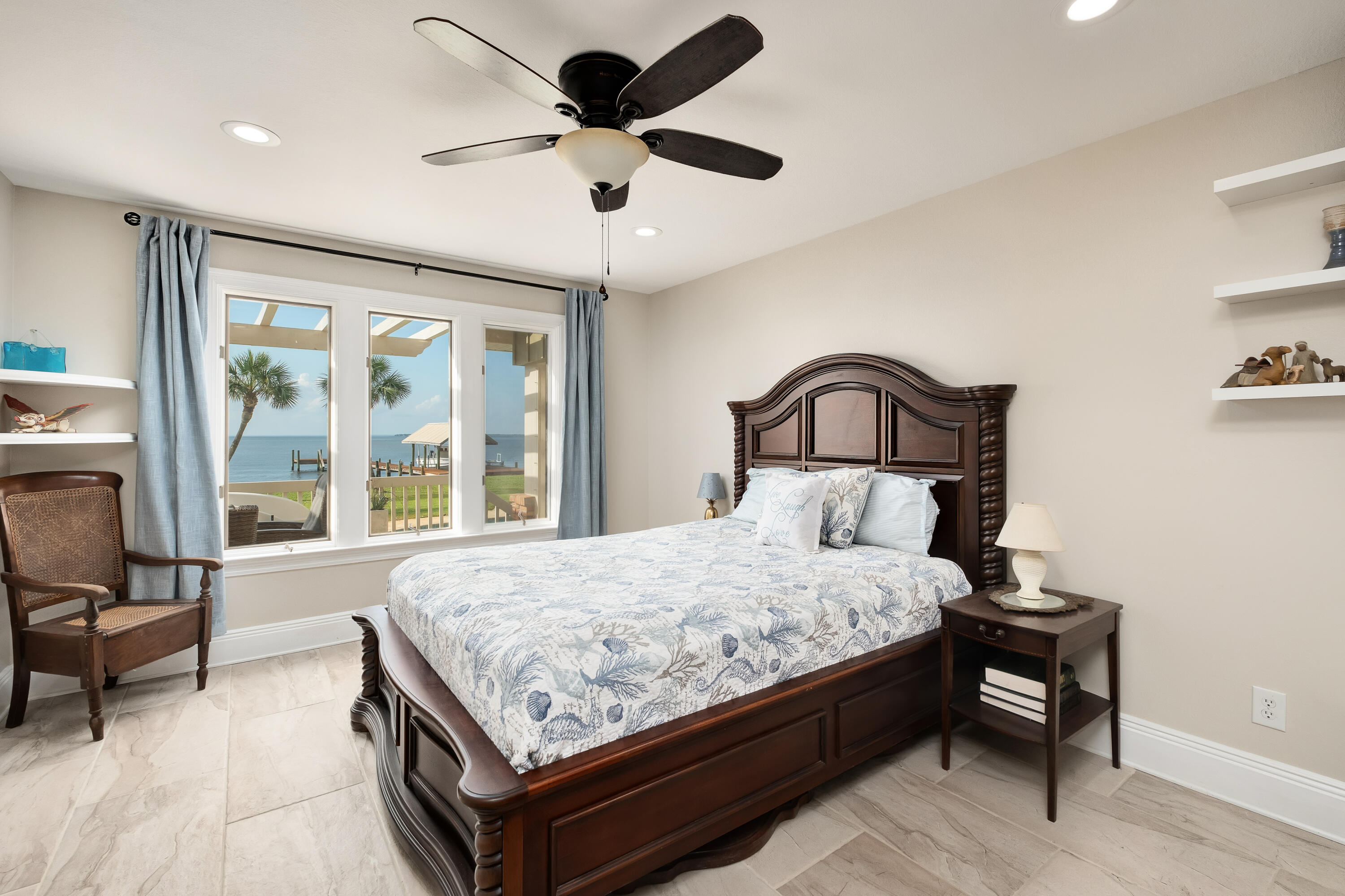 WHISPER BAY 6TH ADDN - Residential
