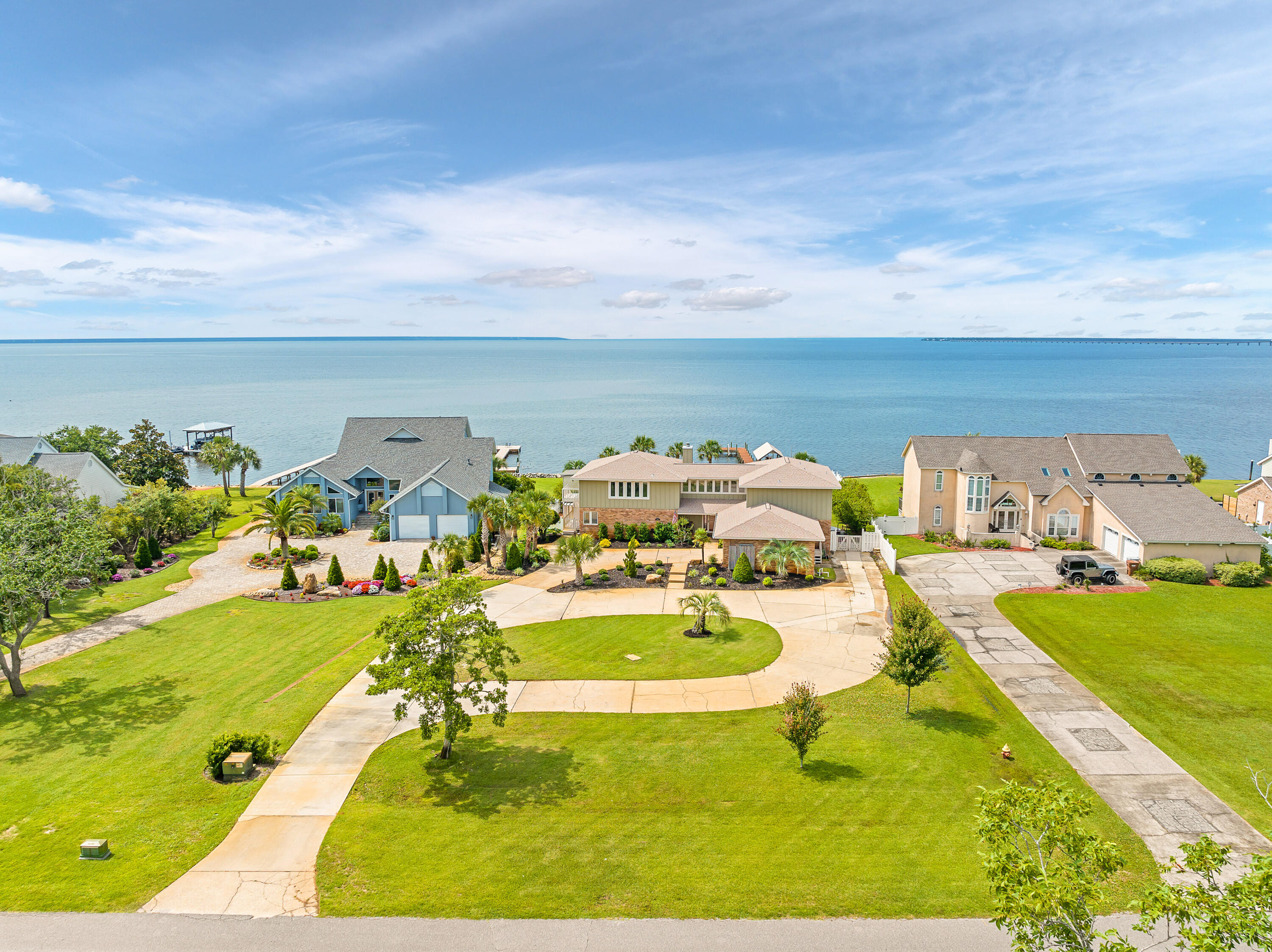 WHISPER BAY 6TH ADDN - Residential