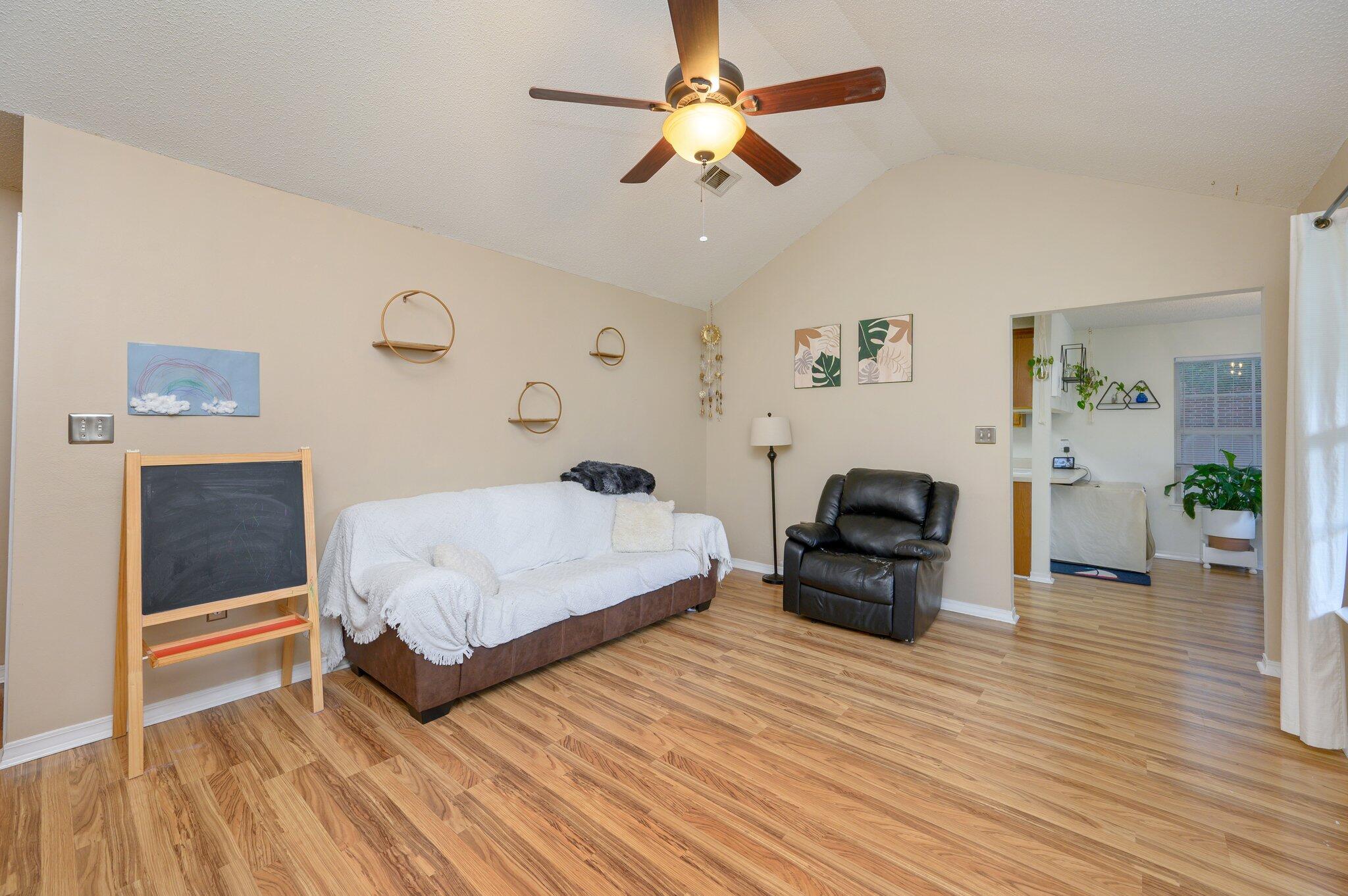 WINDING CREEK ESTATES PH 3 - Residential