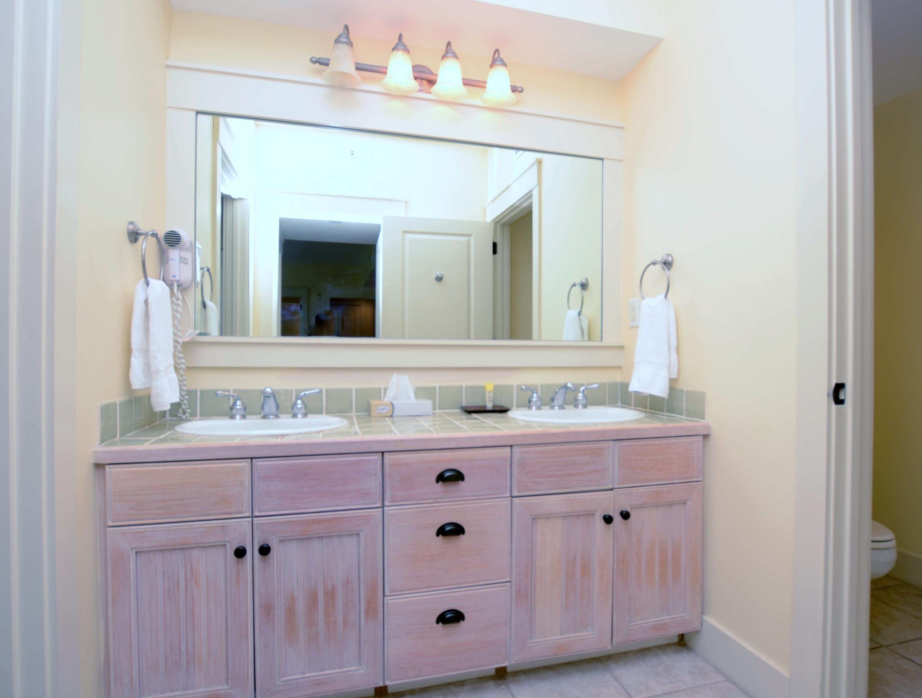 OBSERVATION POINT - Residential Lease