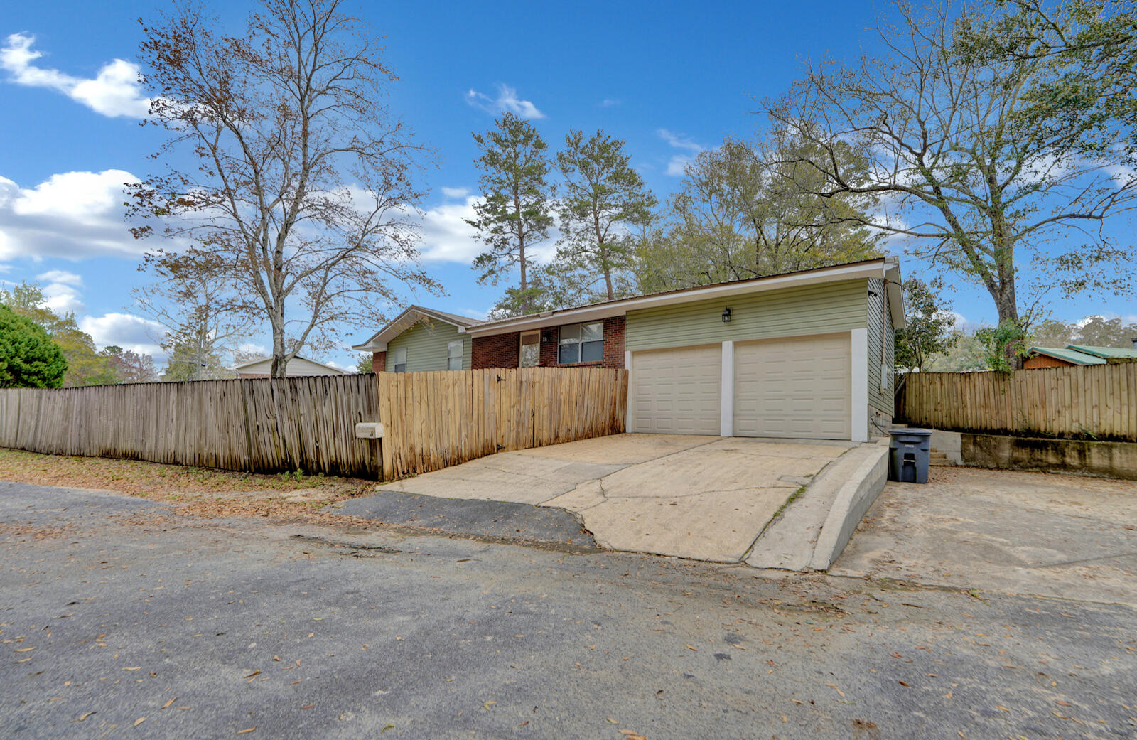 VALPARAISO PLAT #7 LOT 7 BLK 24 - Residential