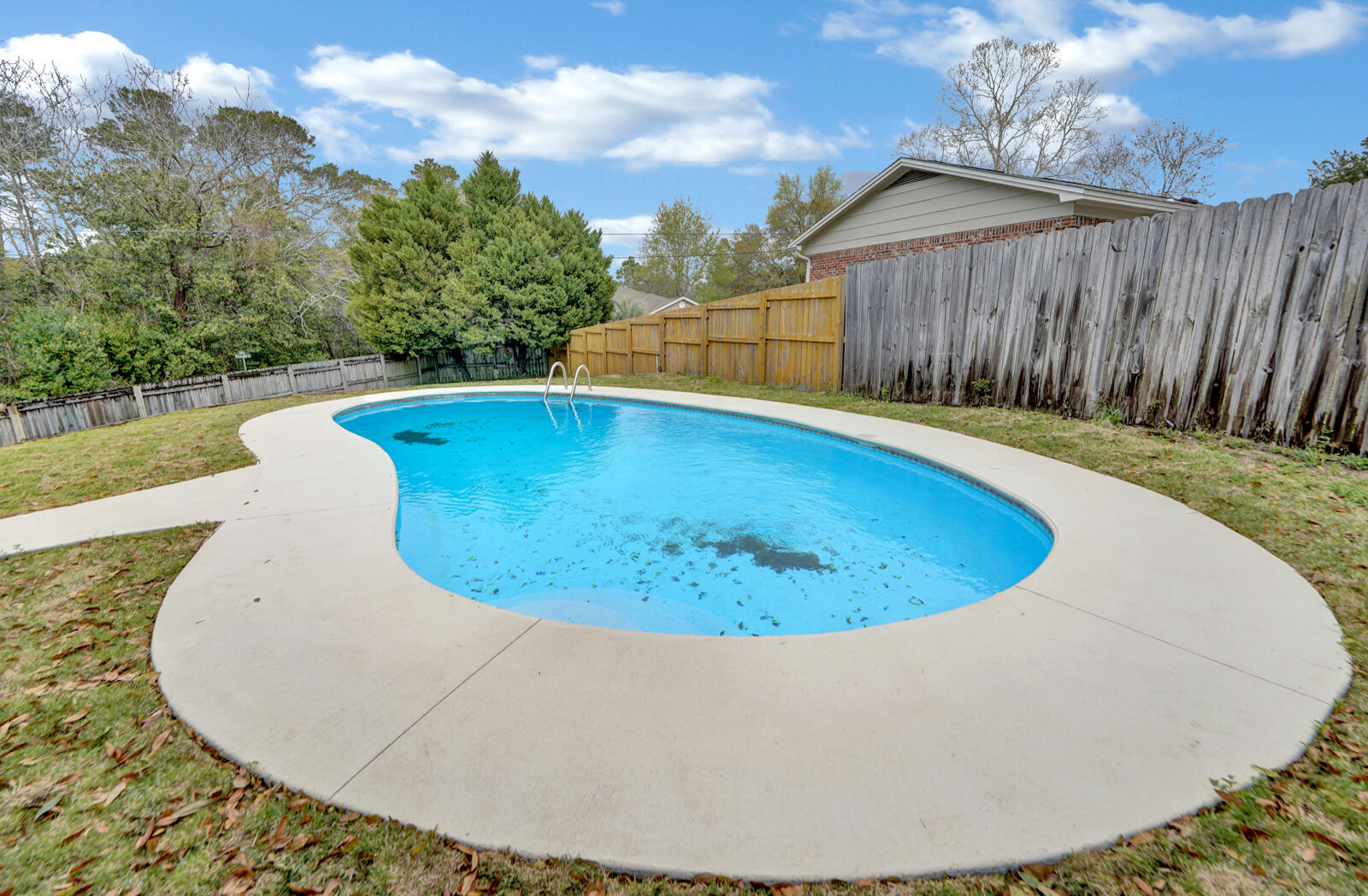 VALPARAISO PLAT #7 LOT 7 BLK 24 - Residential