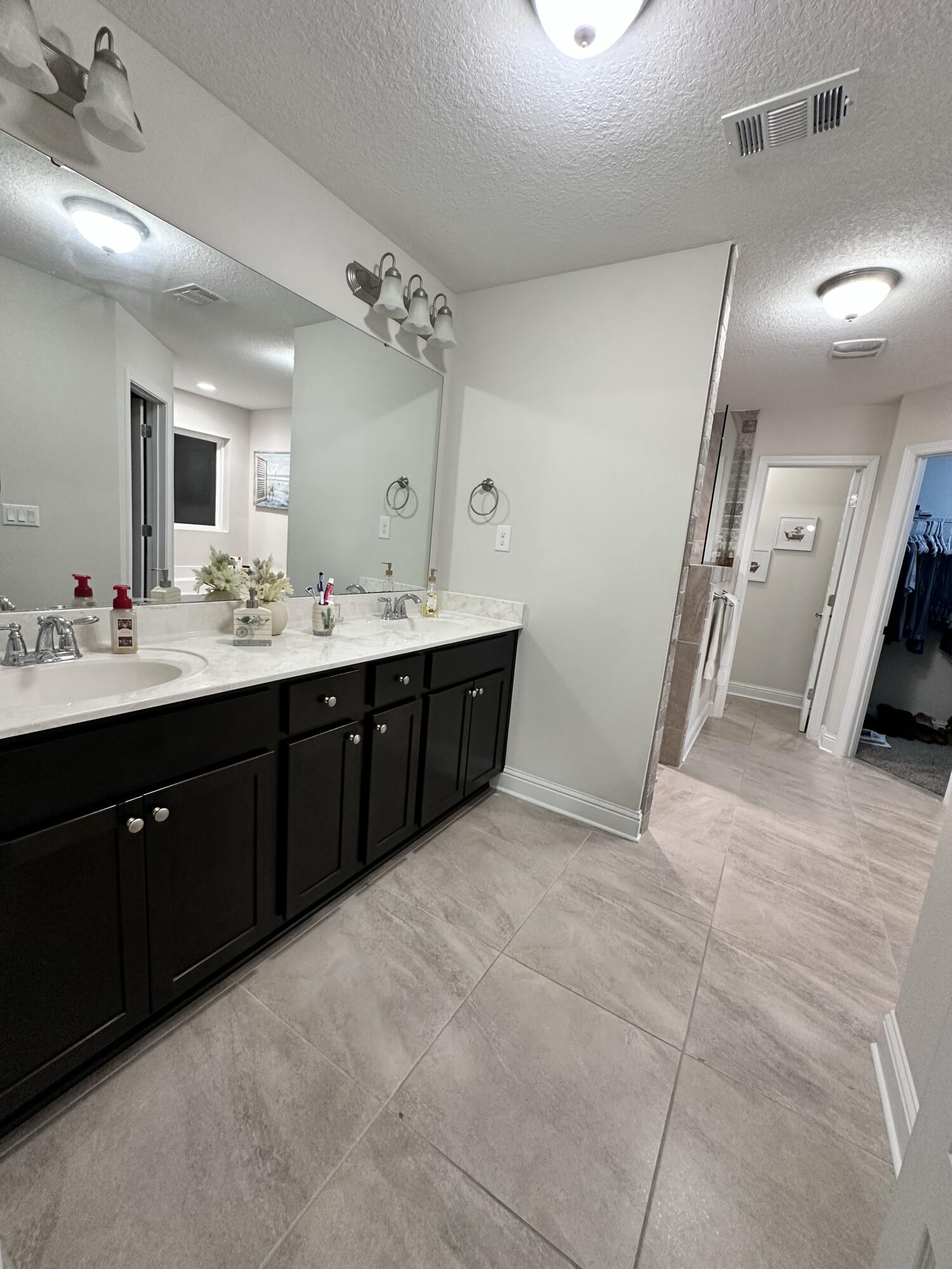 BROOKE ESTATES PH III - Residential