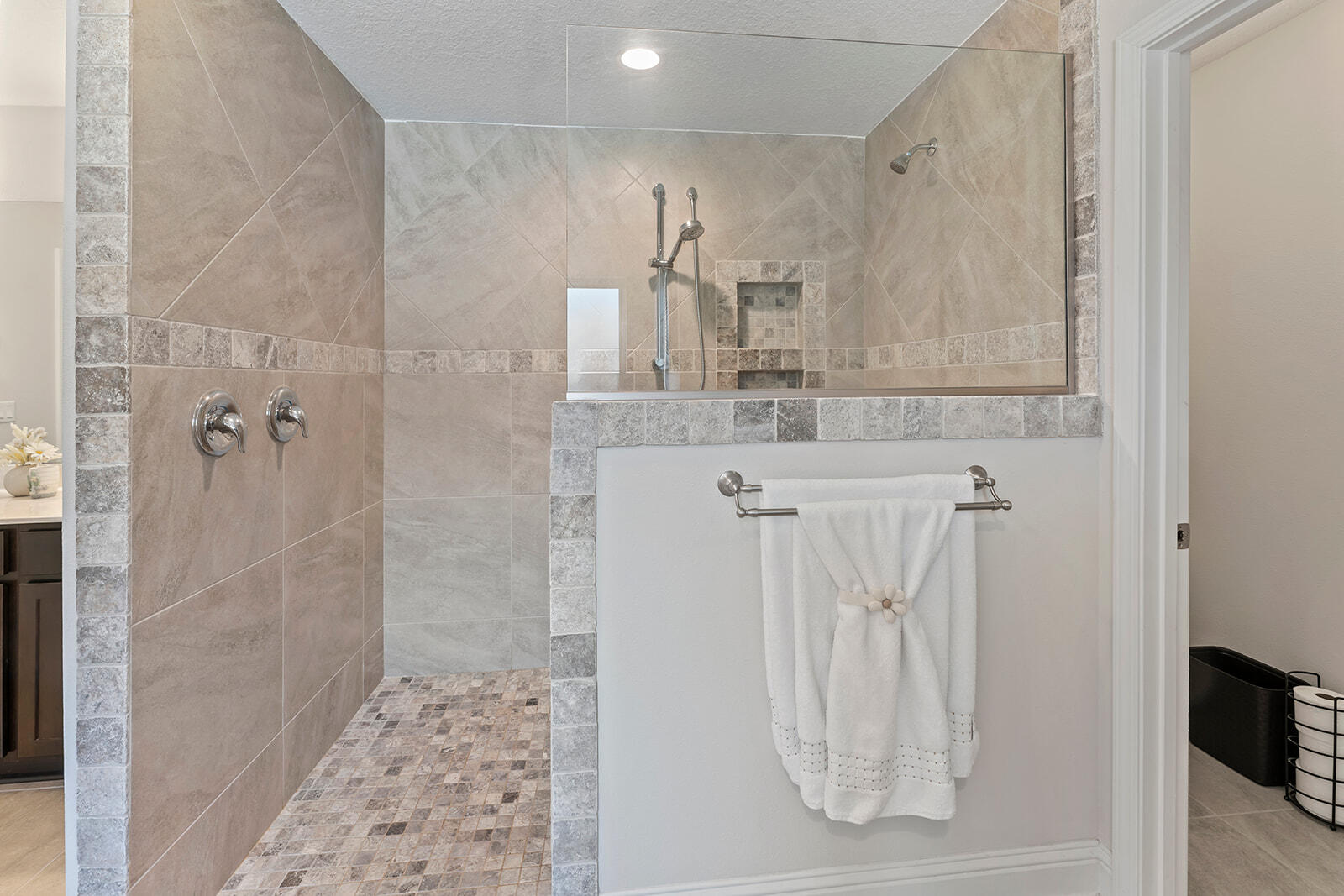 BROOKE ESTATES PH III - Residential