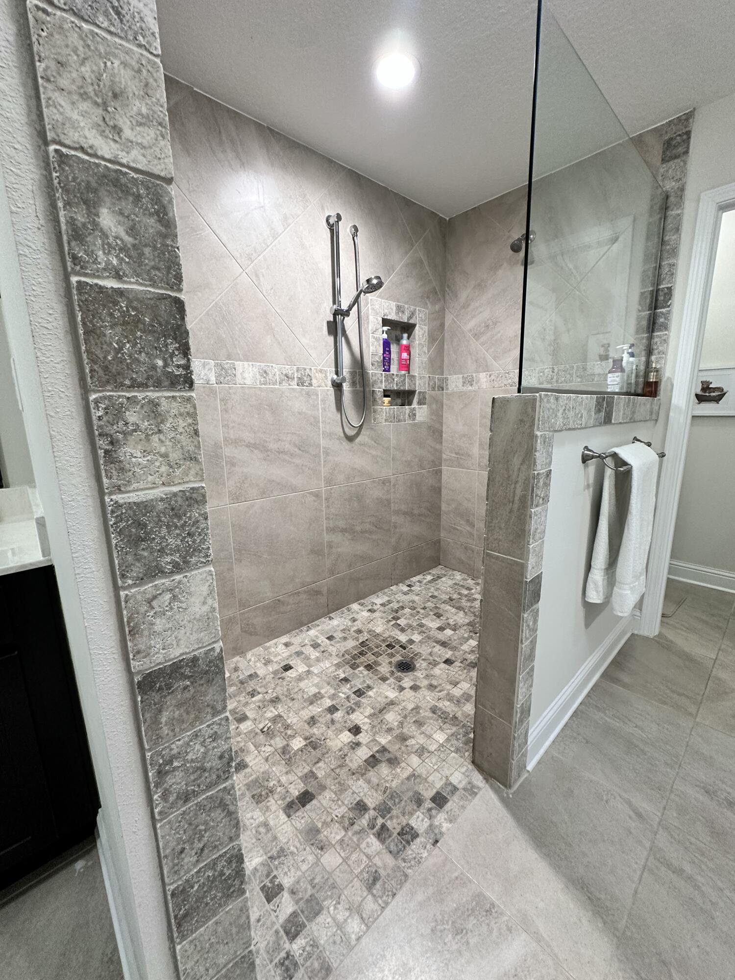 BROOKE ESTATES PH III - Residential