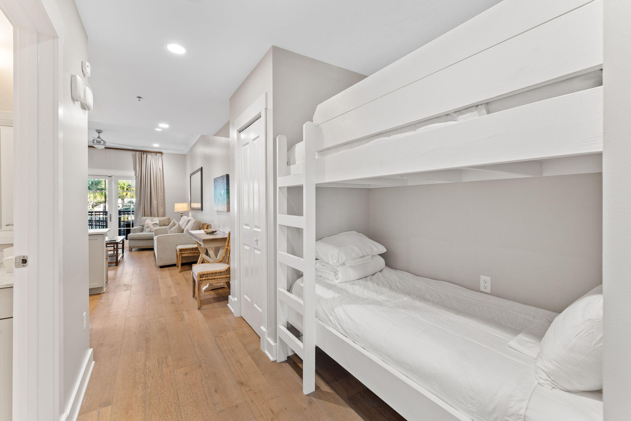 HENDERSON LOFTS - Residential
