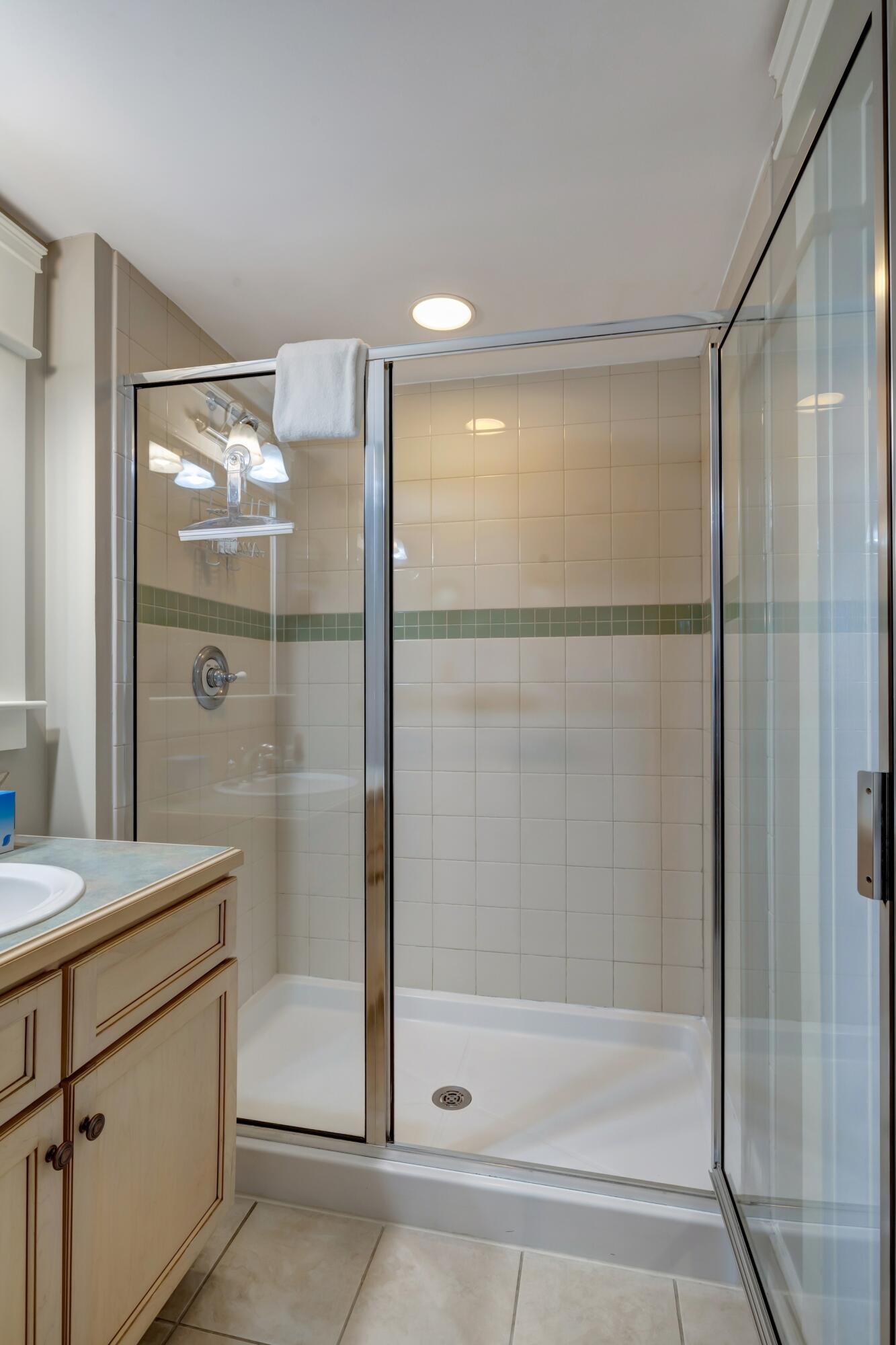 GRAND SANDESTIN THE - Residential Lease