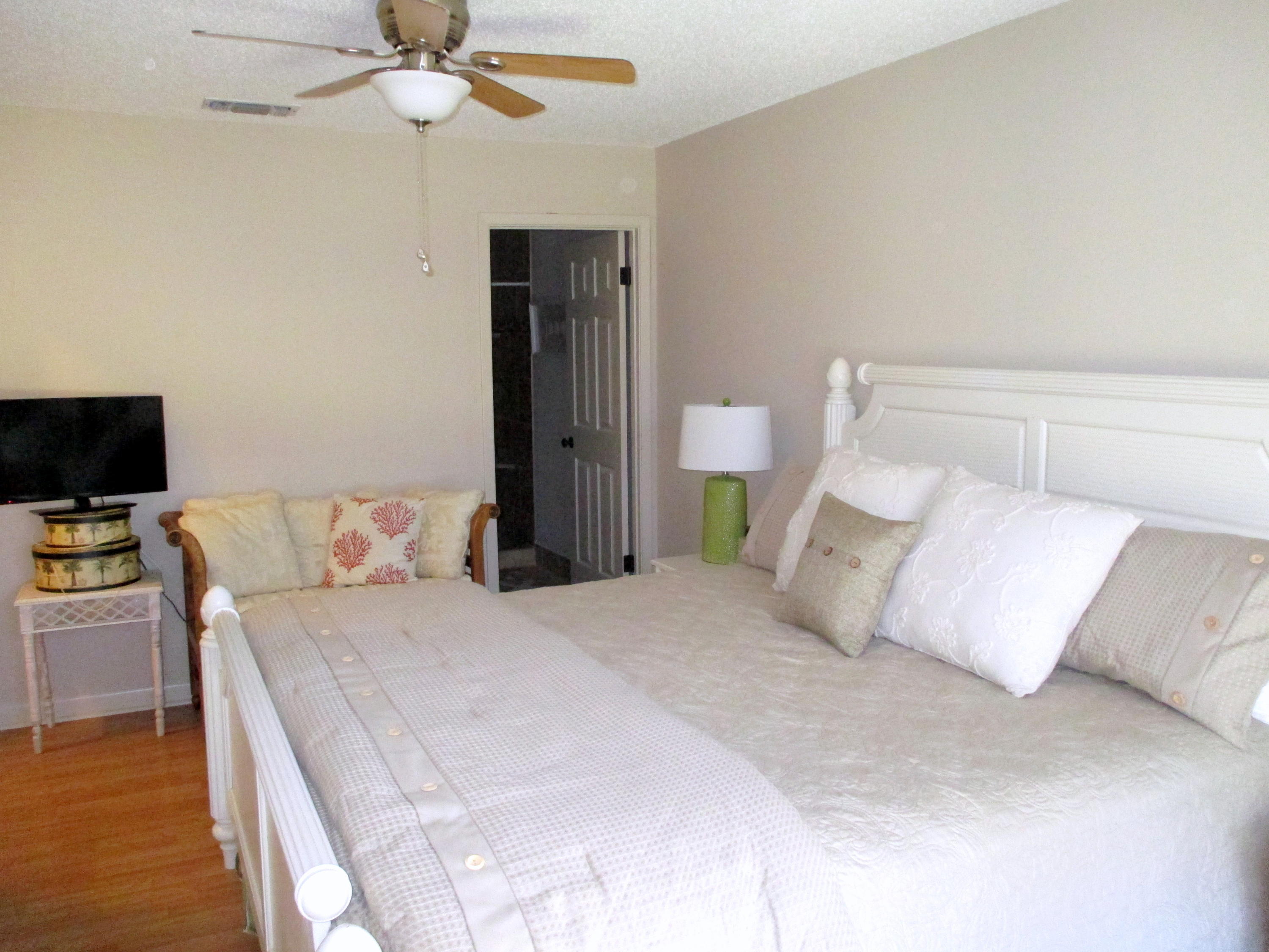 SANDPIPER VILLAGE CONDO - Residential
