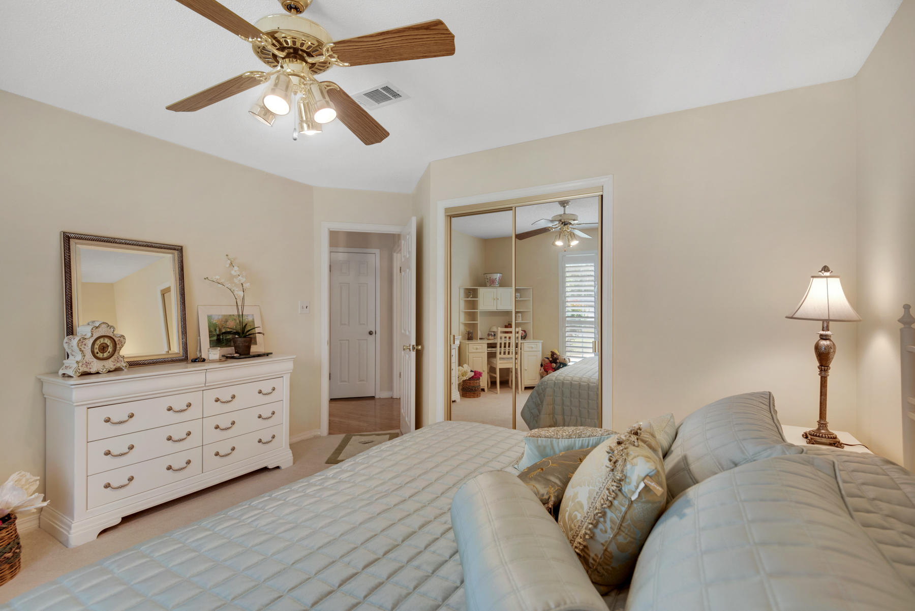 LAKE LORRAINE ESTATES 1st add - Residential