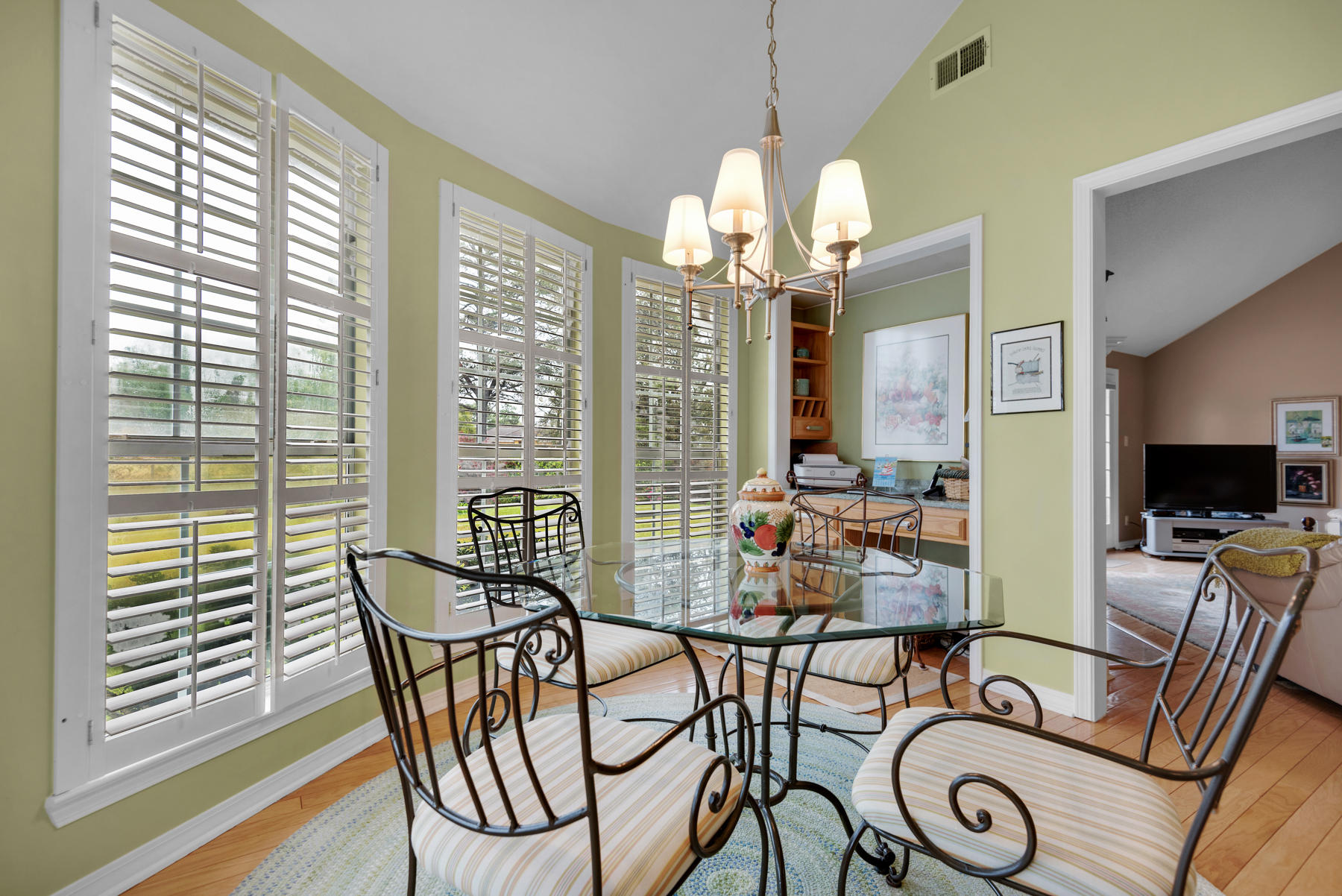 LAKE LORRAINE ESTATES 1st add - Residential