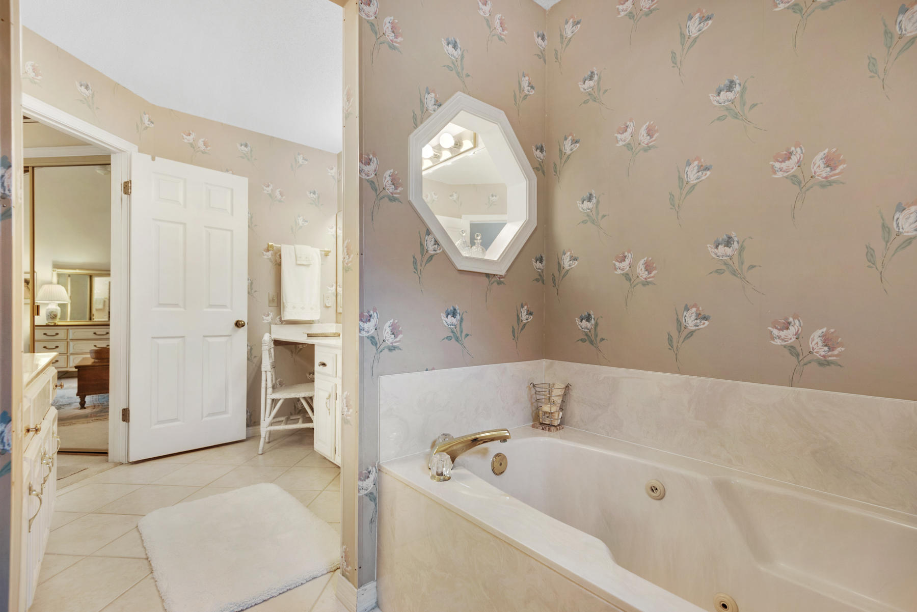 LAKE LORRAINE ESTATES 1st add - Residential