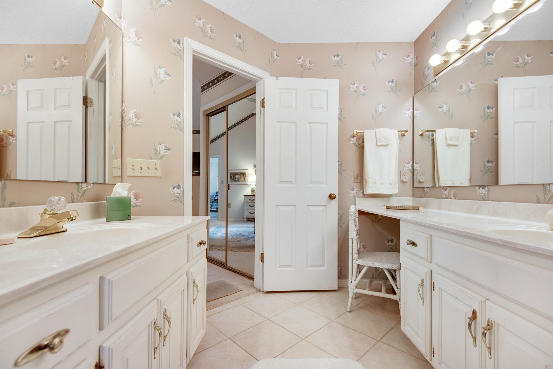 LAKE LORRAINE ESTATES 1st add - Residential