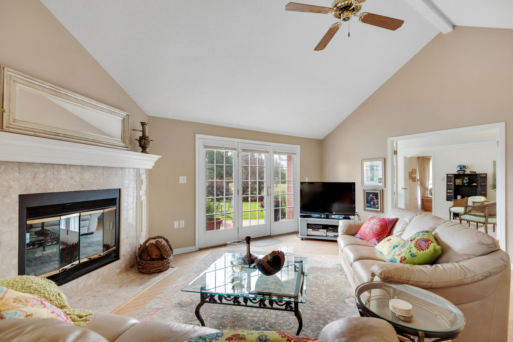 LAKE LORRAINE ESTATES 1st add - Residential