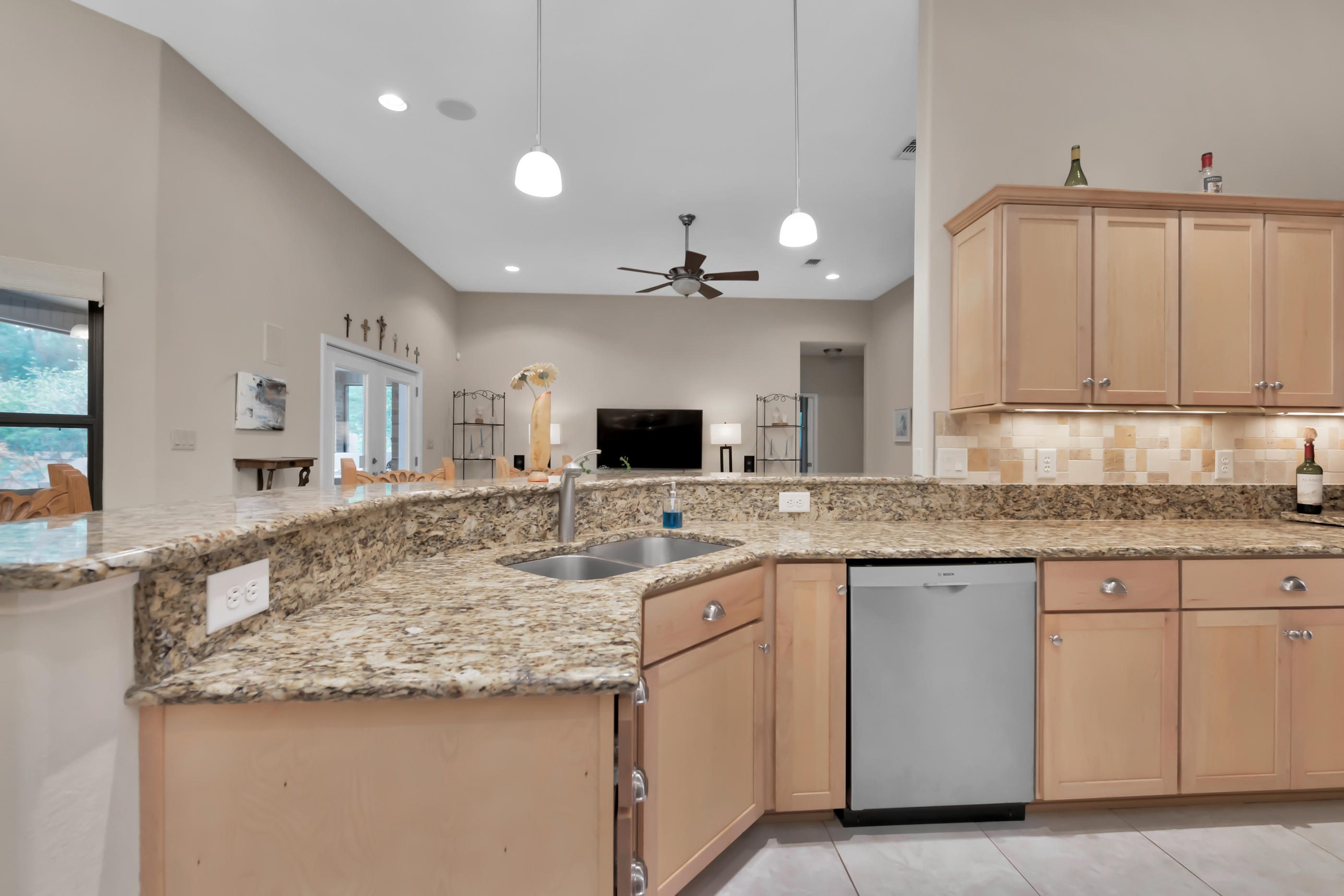 HOLLEY BY THE SEA - Residential