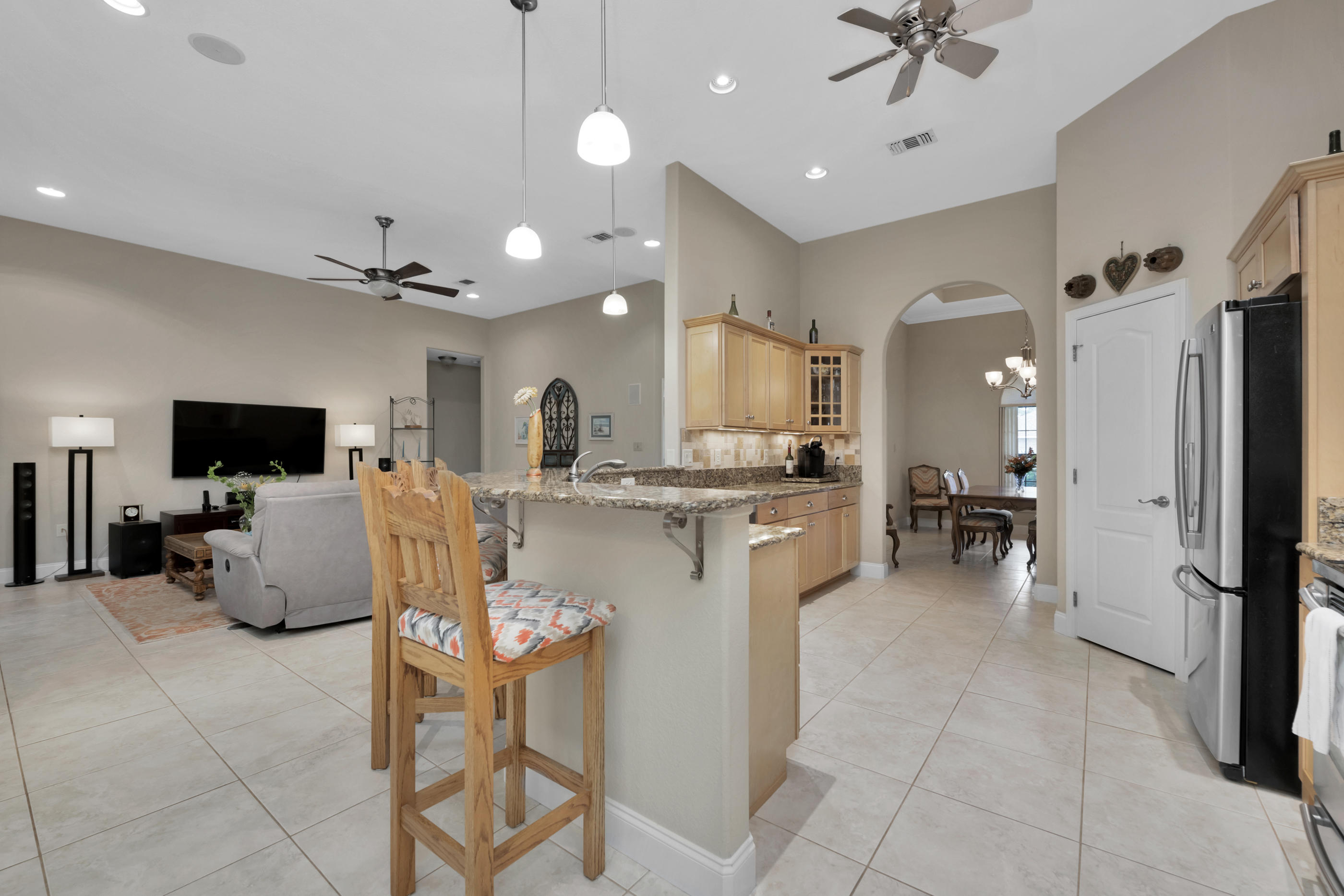 HOLLEY BY THE SEA - Residential