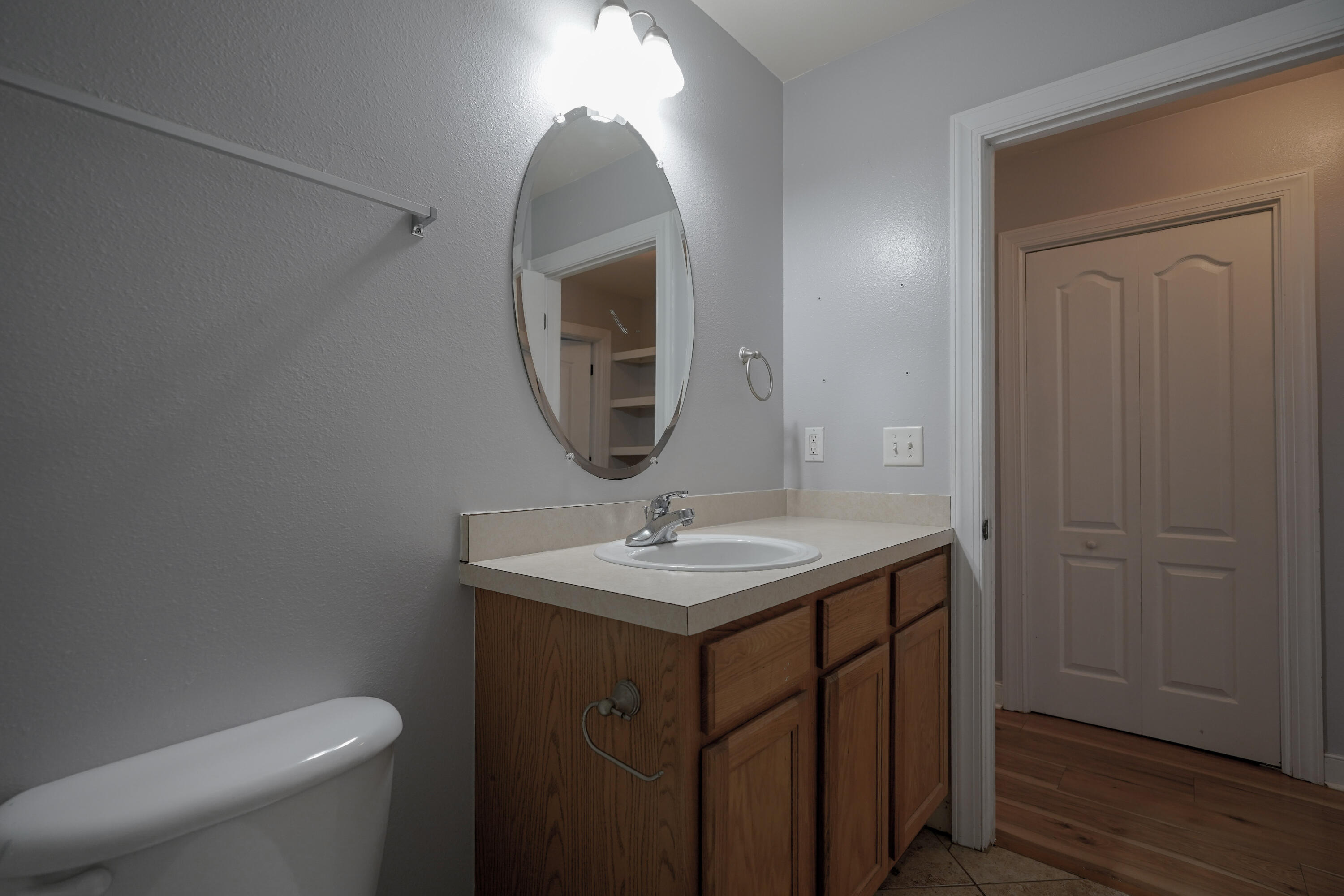 TWIN LAKES TOWNHOMES PH 2 - Residential Lease