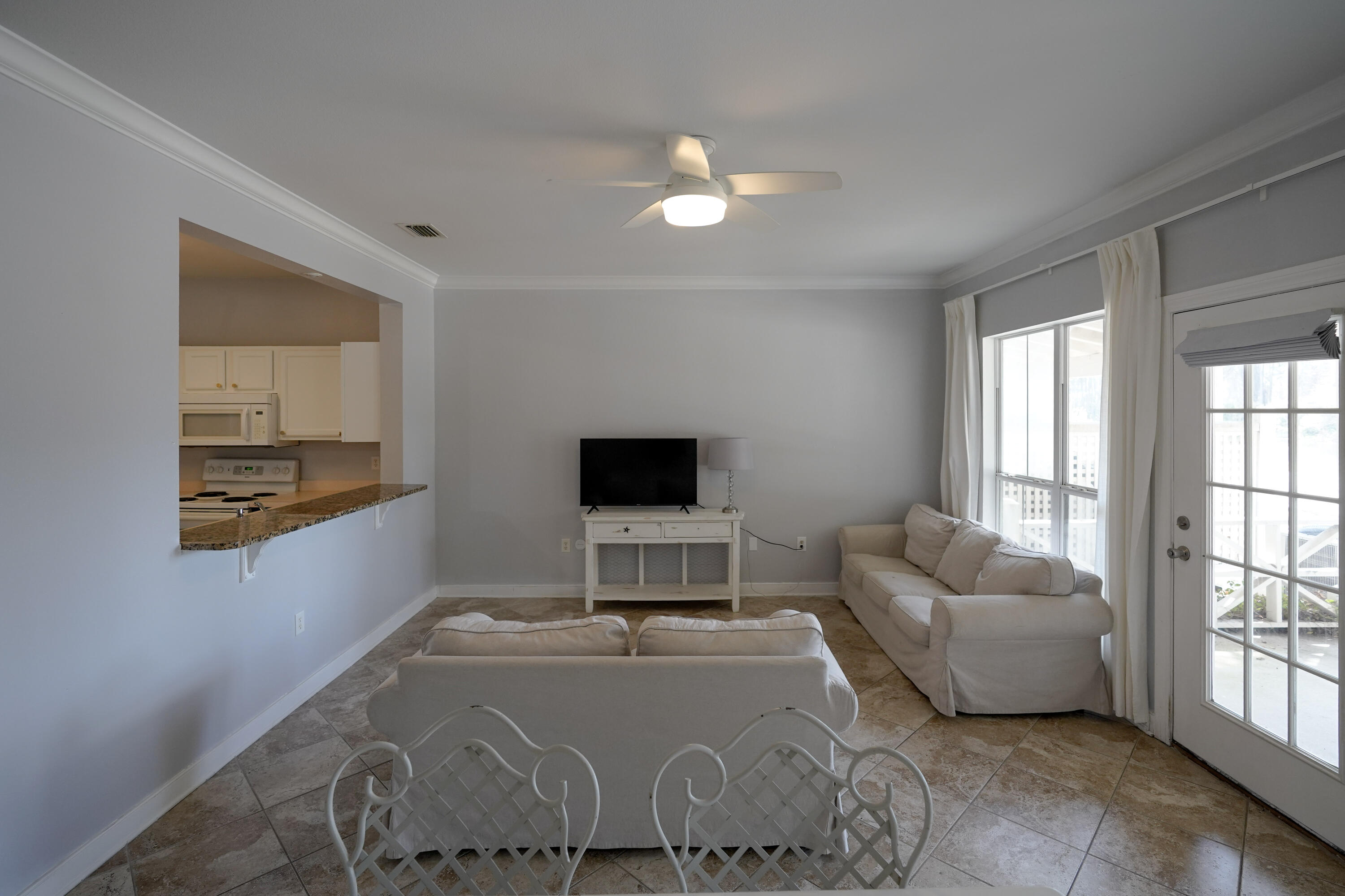 TWIN LAKES TOWNHOMES PH 2 - Residential Lease