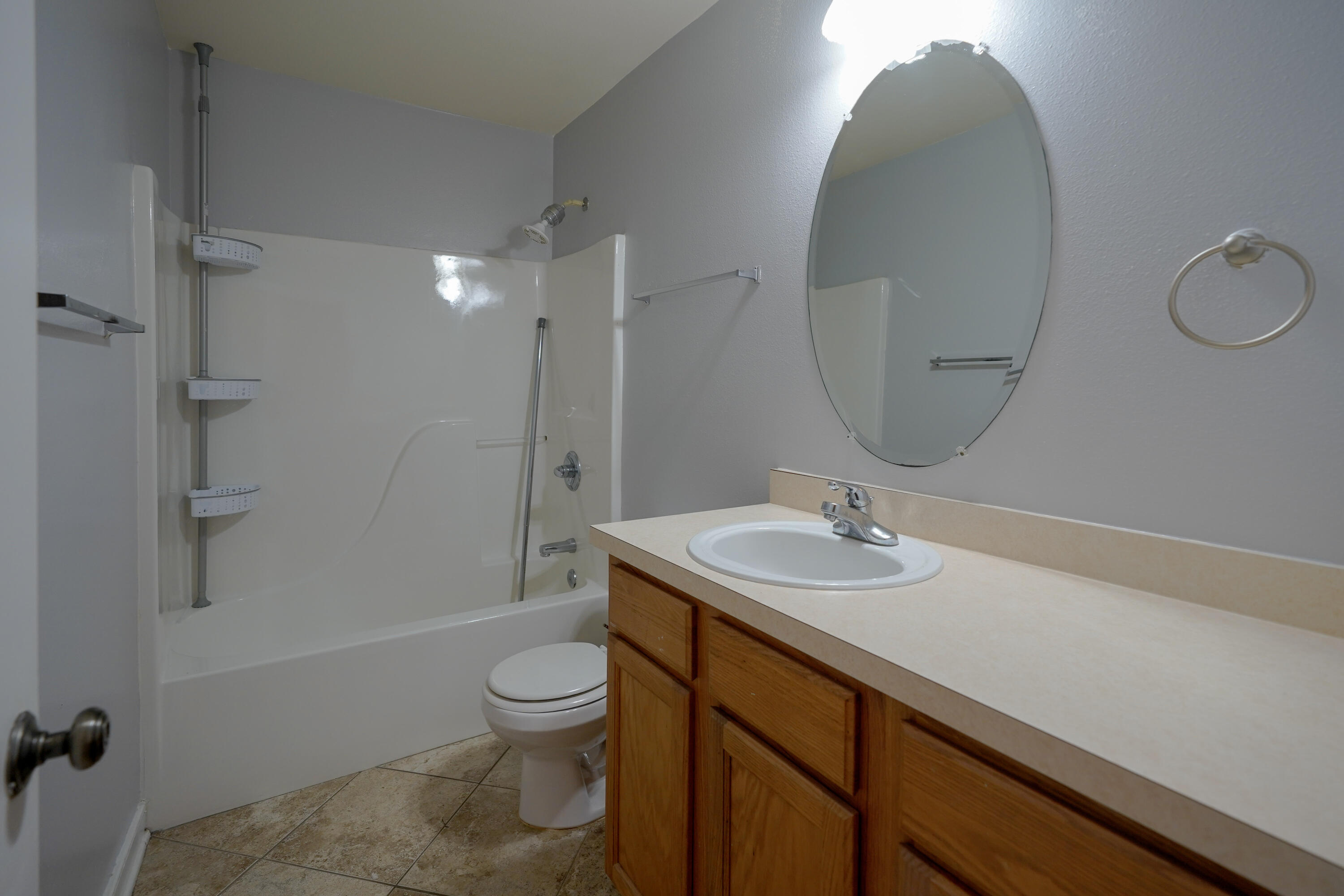 TWIN LAKES TOWNHOMES PH 2 - Residential Lease