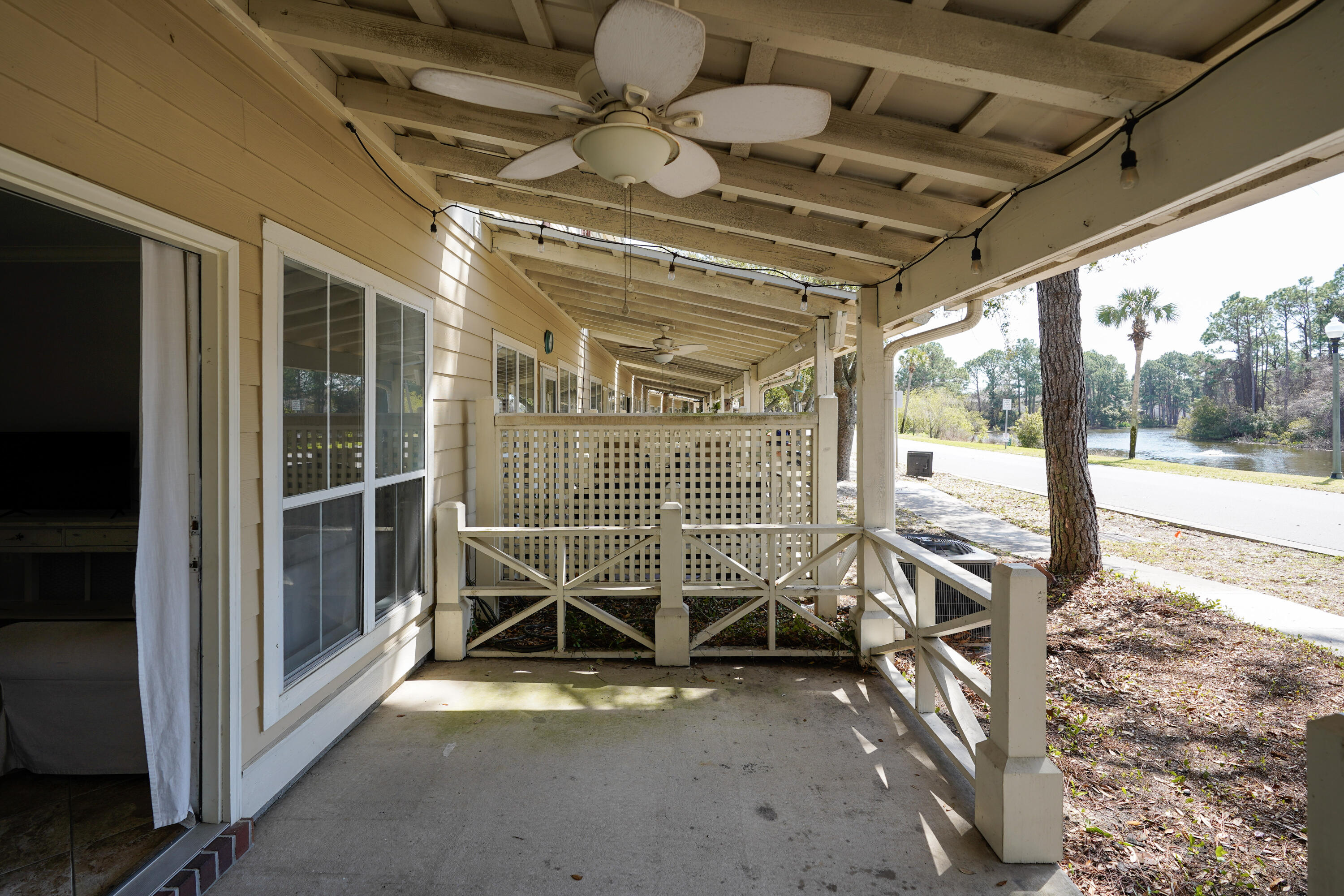 TWIN LAKES TOWNHOMES PH 2 - Residential Lease