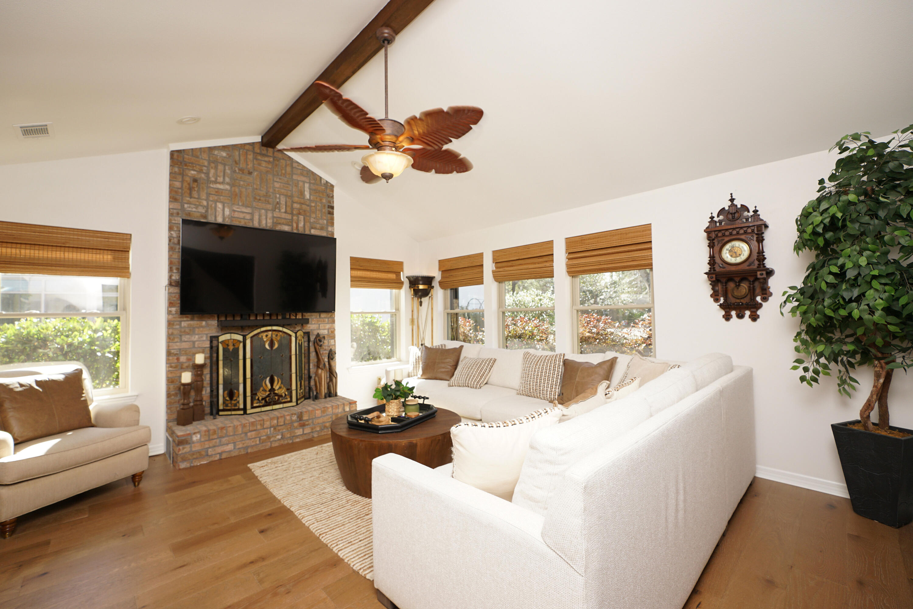 ST ANDREWS EAST BLUEWATER BAY - Residential