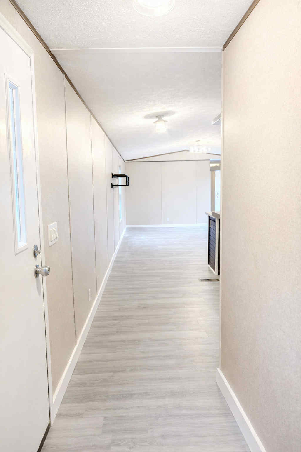 OAKWOOD LAKES ESTATES - Residential