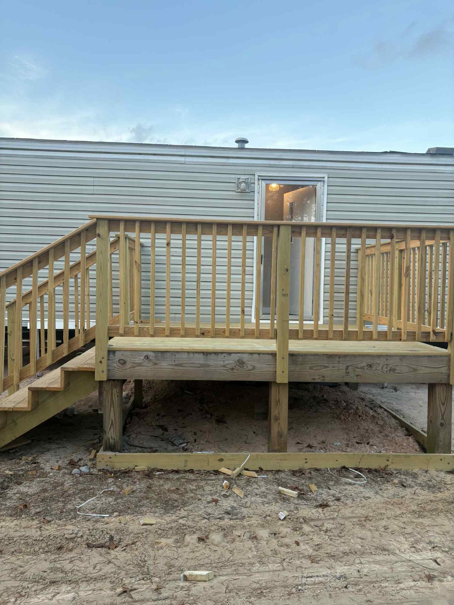 OAKWOOD LAKES ESTATES - Residential