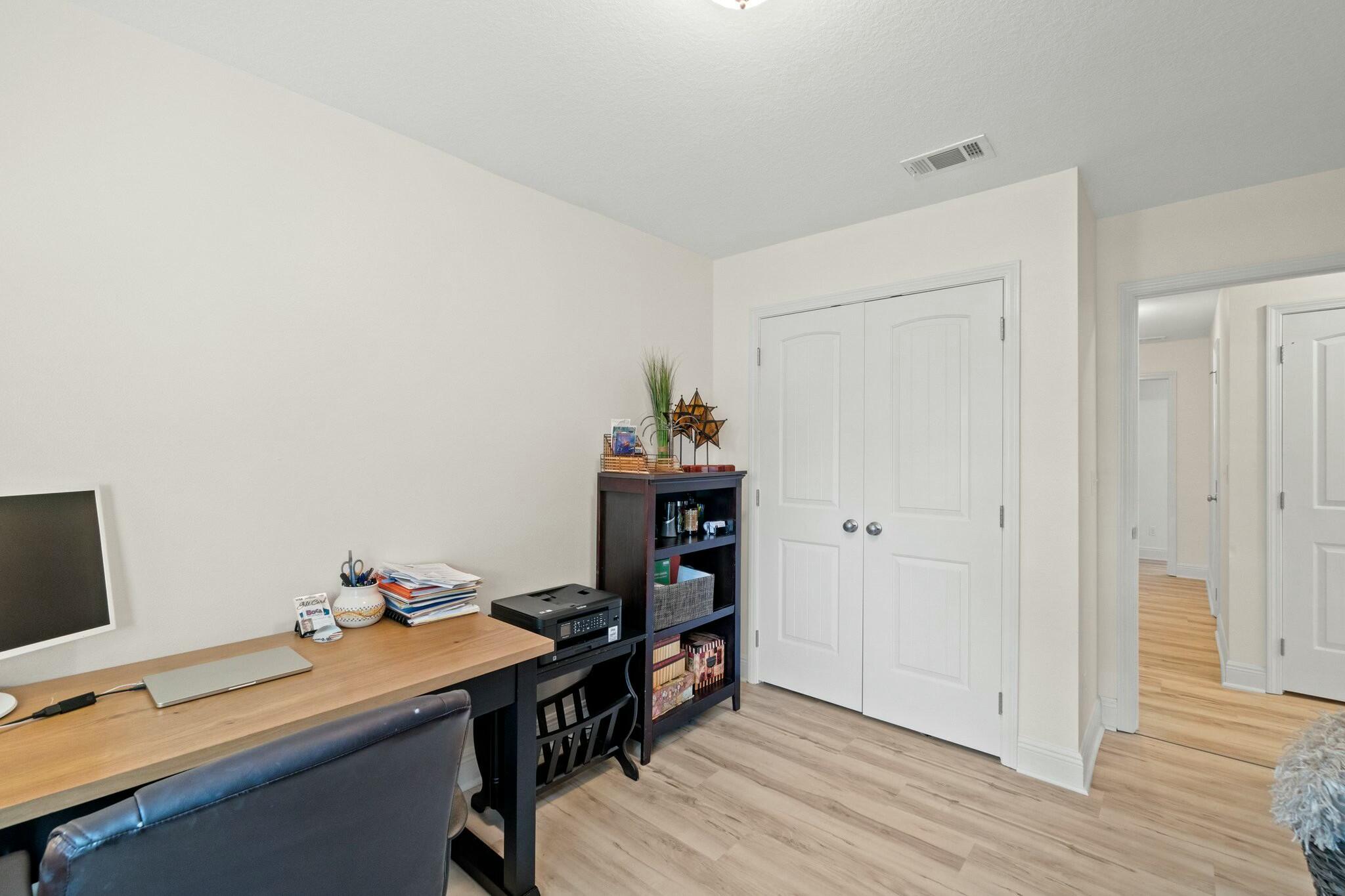 WATER OAKS T/H - Residential