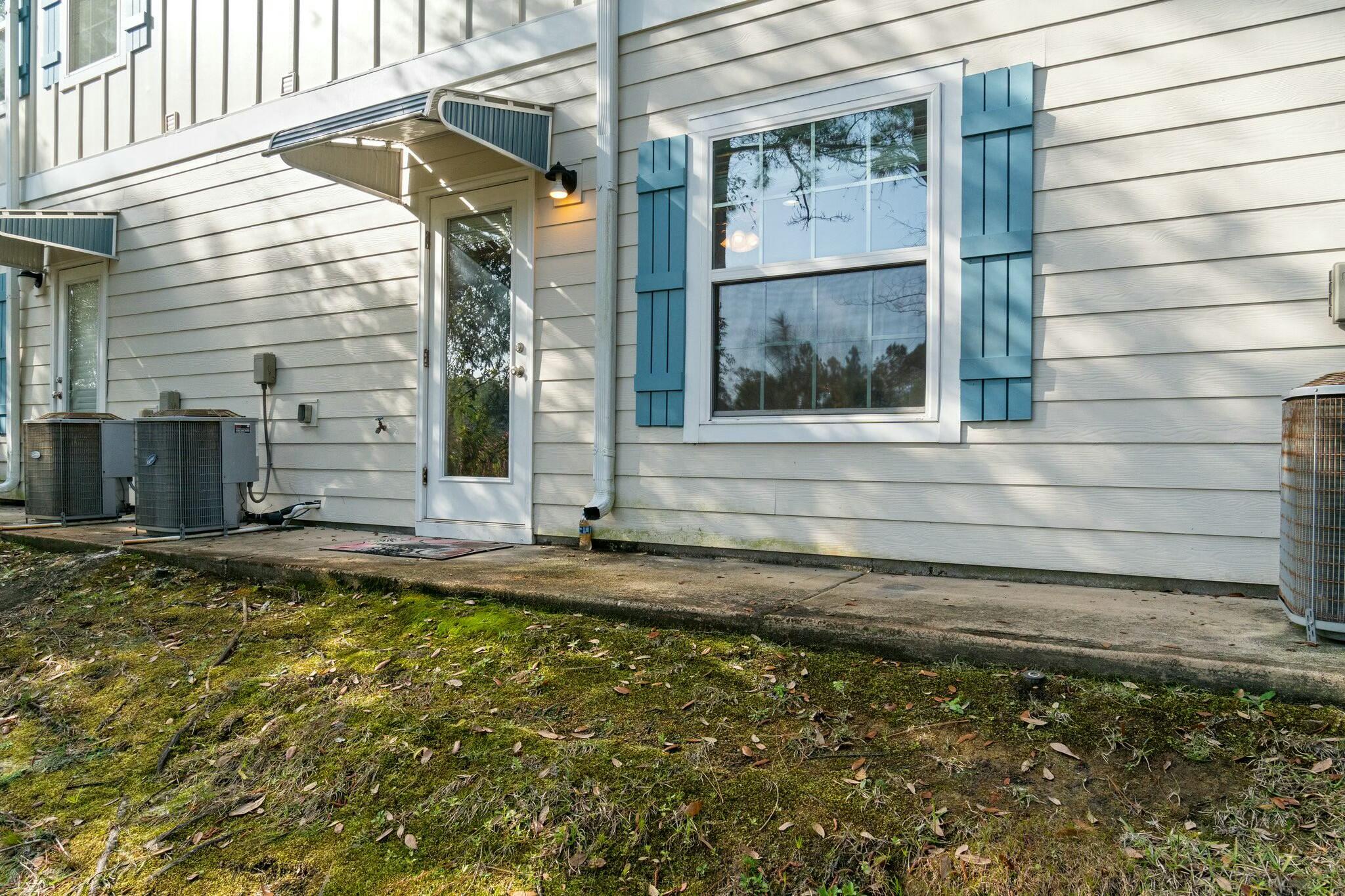 WATER OAKS T/H - Residential