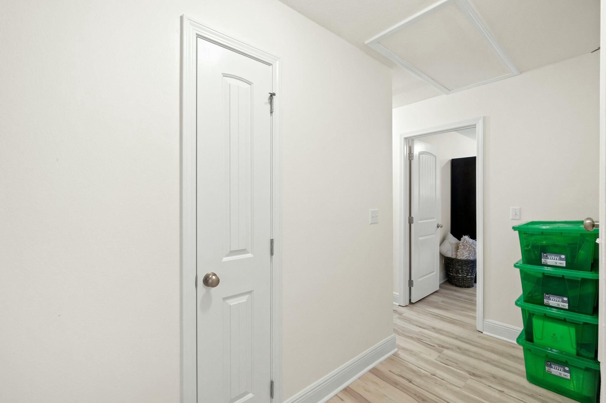 WATER OAKS T/H - Residential