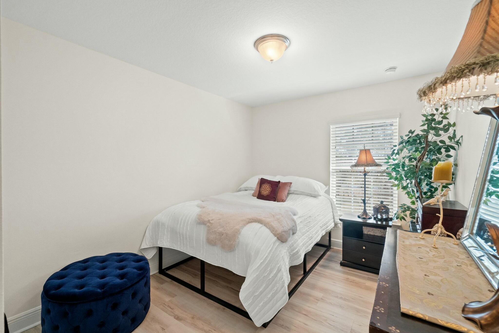 WATER OAKS T/H - Residential
