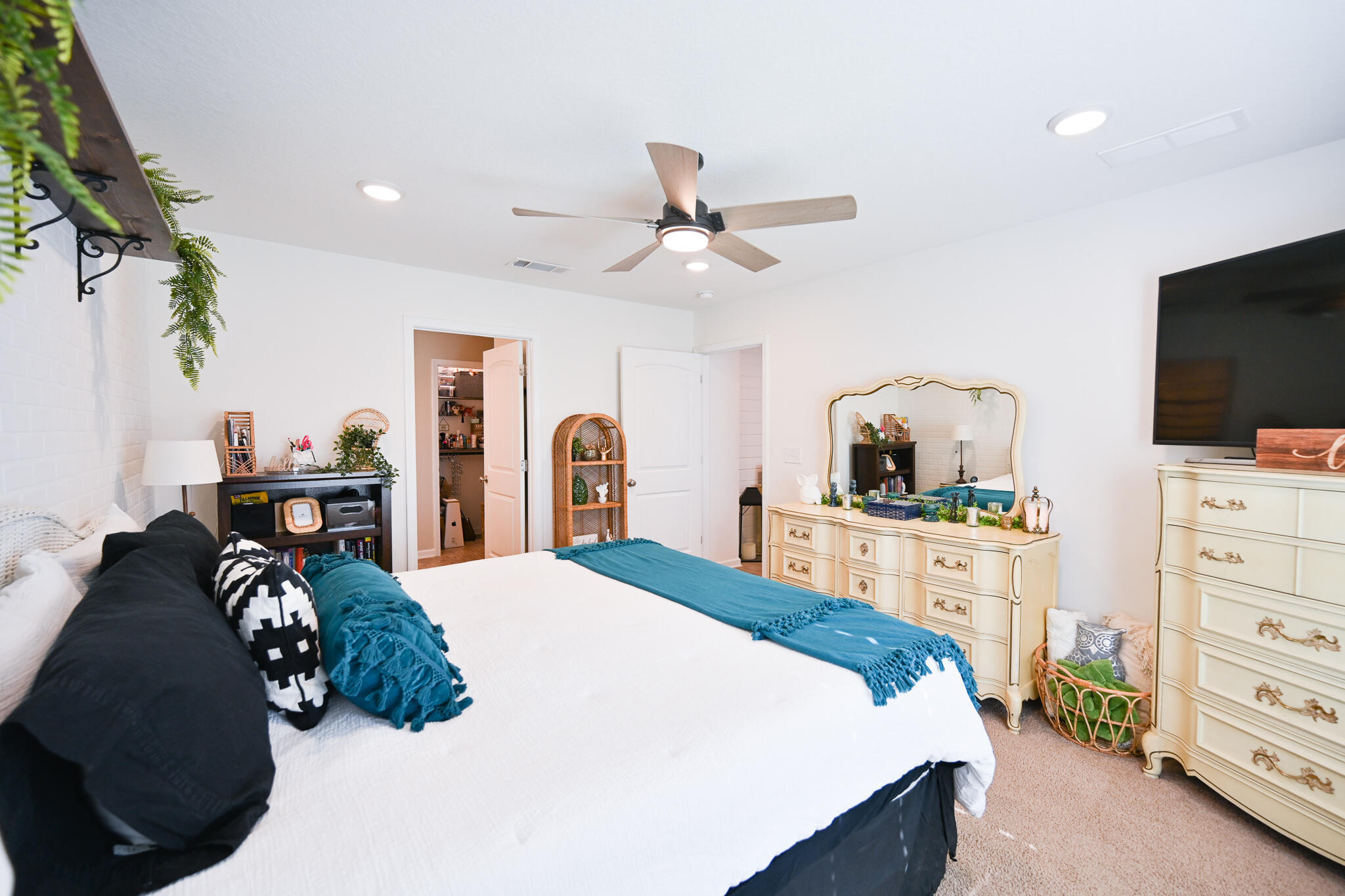 Redstone Commons - Residential