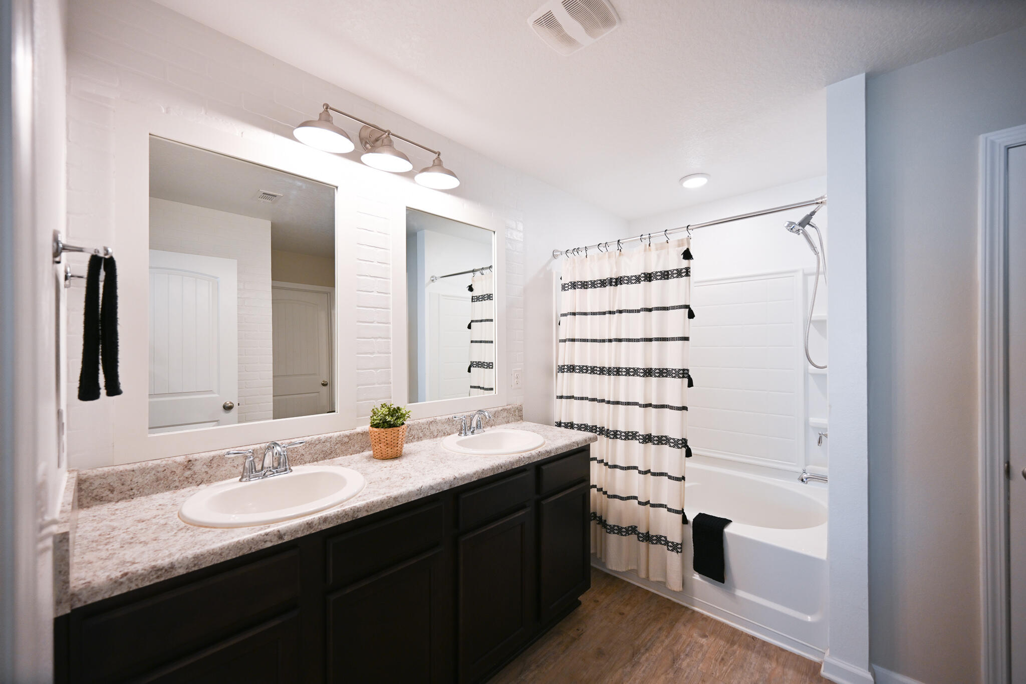 Redstone Commons - Residential