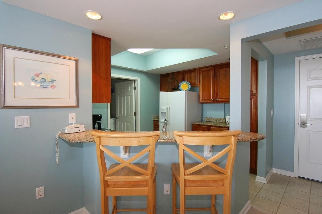 SILVER BEACH TOWERS - Residential