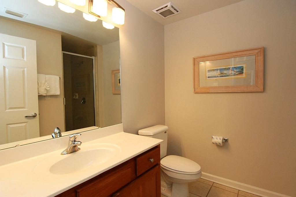 SILVER BEACH TOWERS - Residential