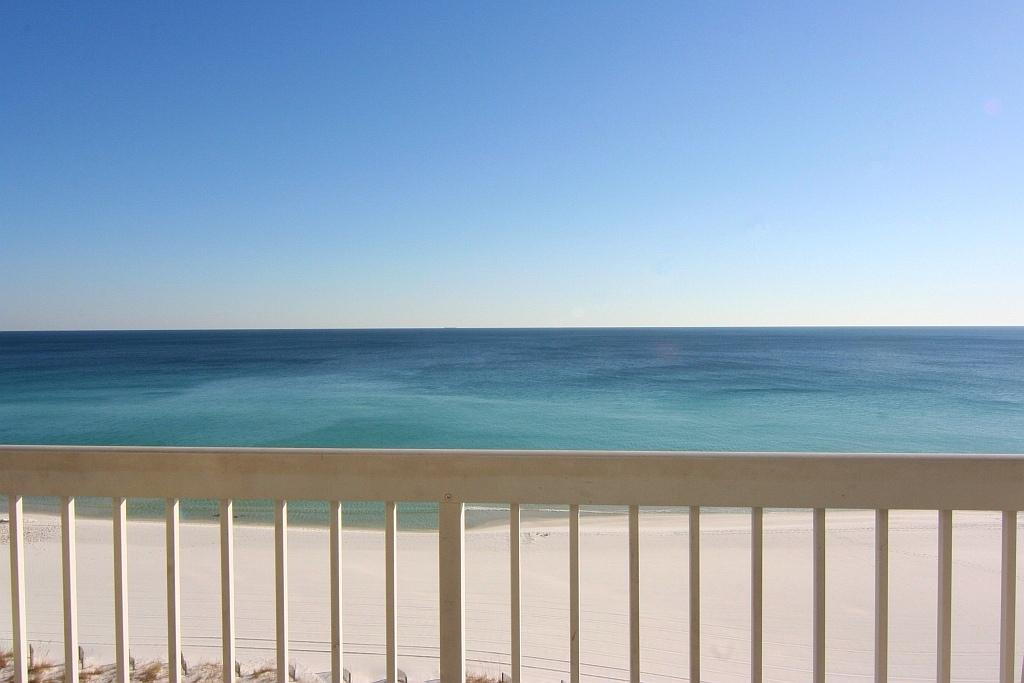 SILVER BEACH TOWERS - Residential