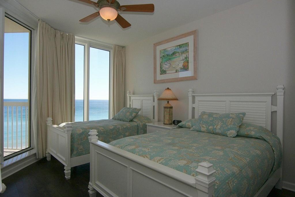 SILVER BEACH TOWERS - Residential