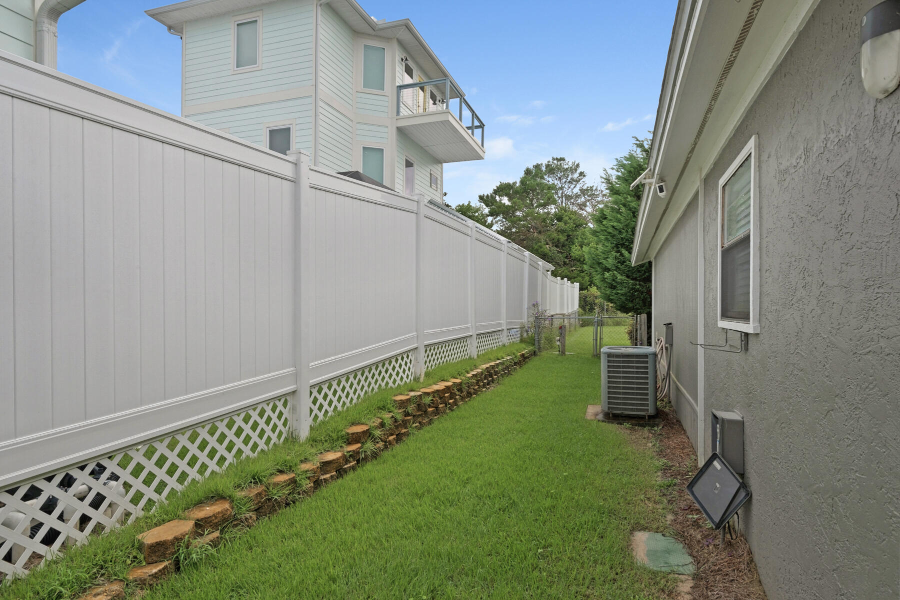 NO RECORDED SUBDIVISION - Residential