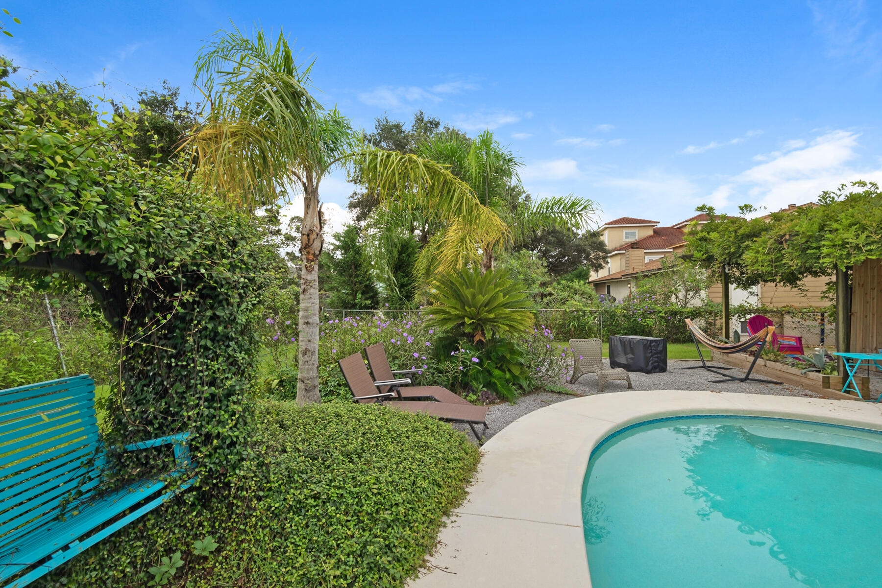 NO RECORDED SUBDIVISION - Residential