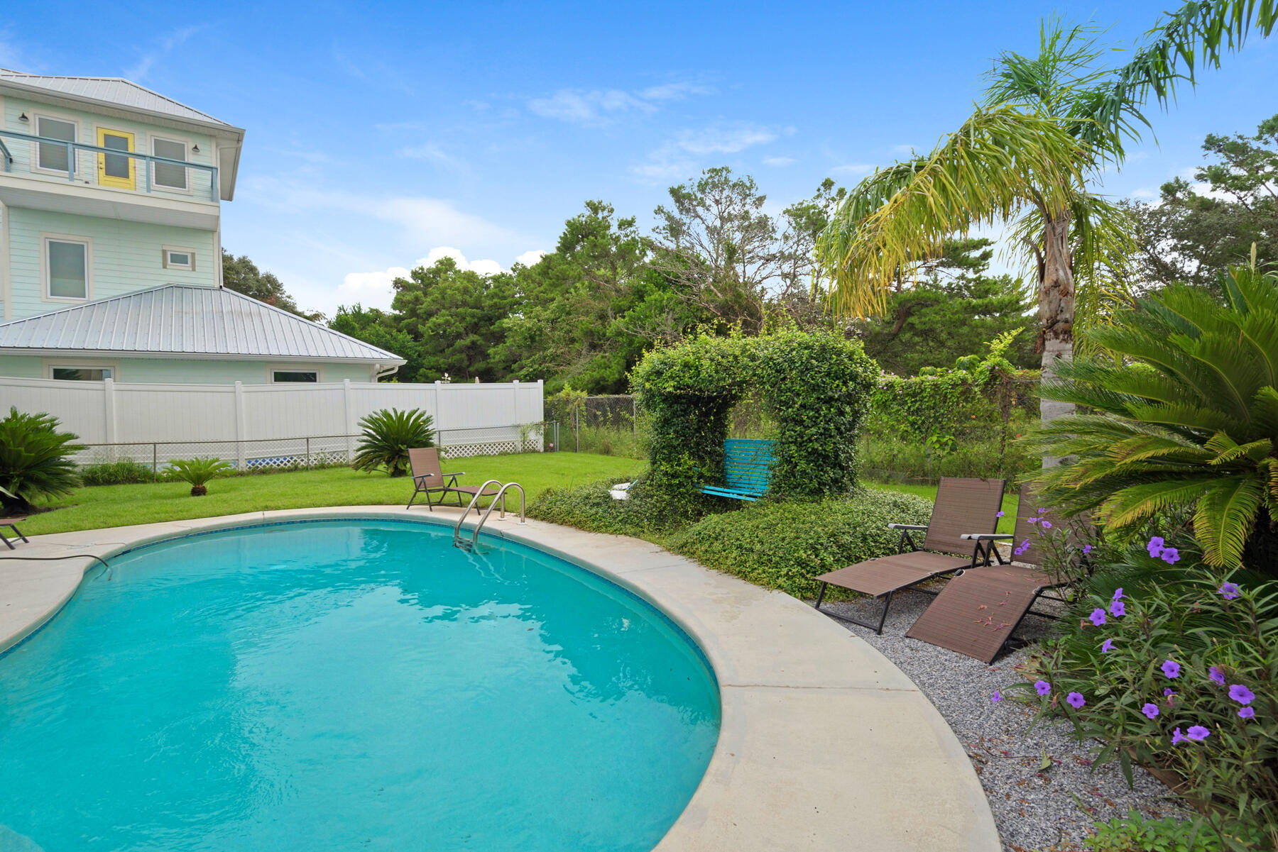 NO RECORDED SUBDIVISION - Residential