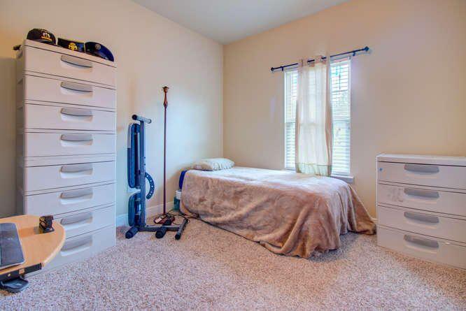 THE OVERLOOK AT CHESTNUT RIDGE - Residential Lease