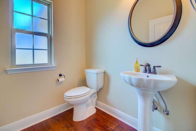 THE OVERLOOK AT CHESTNUT RIDGE - Residential Lease