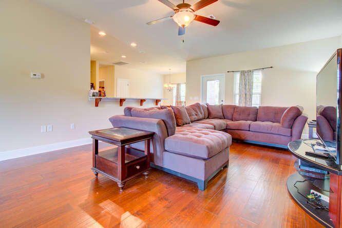 THE OVERLOOK AT CHESTNUT RIDGE - Residential Lease