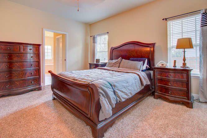 THE OVERLOOK AT CHESTNUT RIDGE - Residential Lease