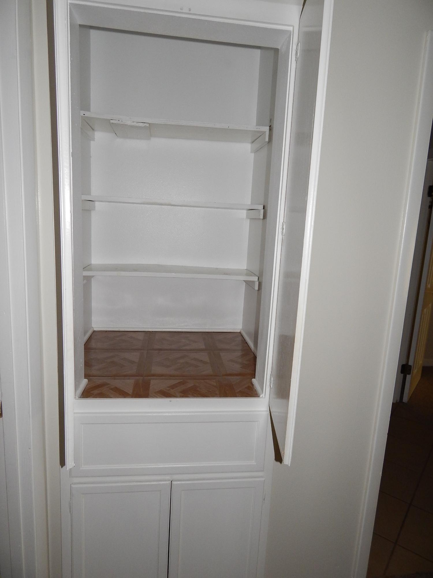 HOWARD GILL REPLAT - Residential